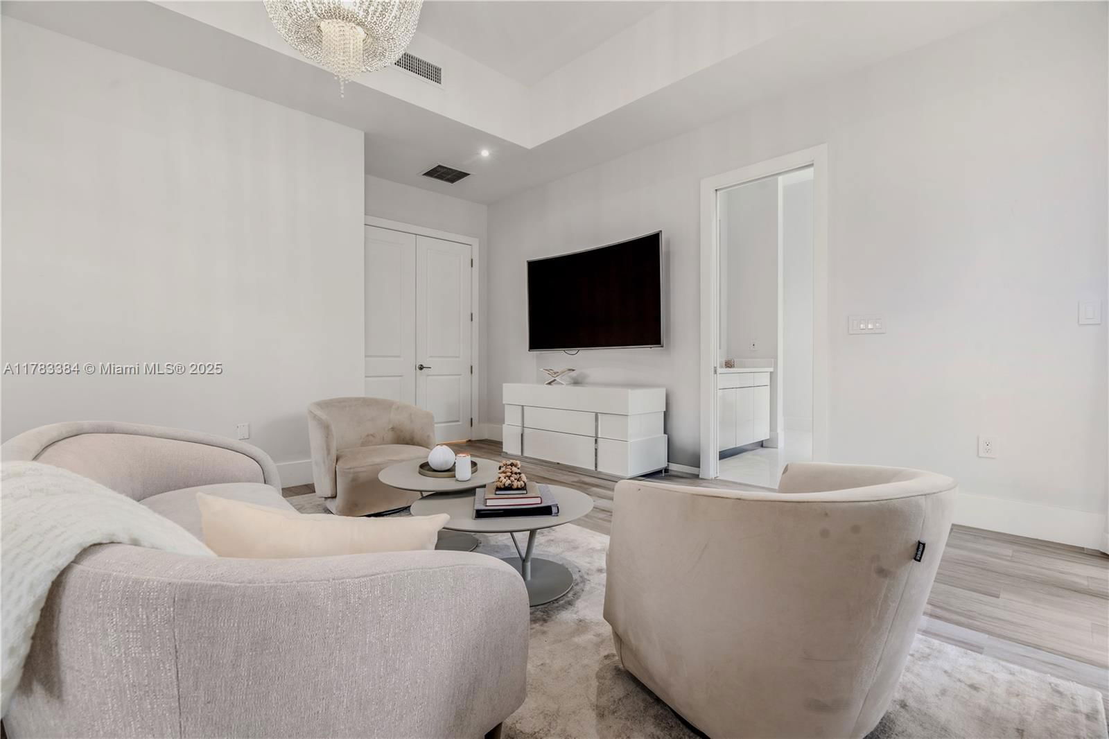 Real estate property located at 12401 82nd Ave, Miami-dade, Chapman Corner, Pinecrest, FL