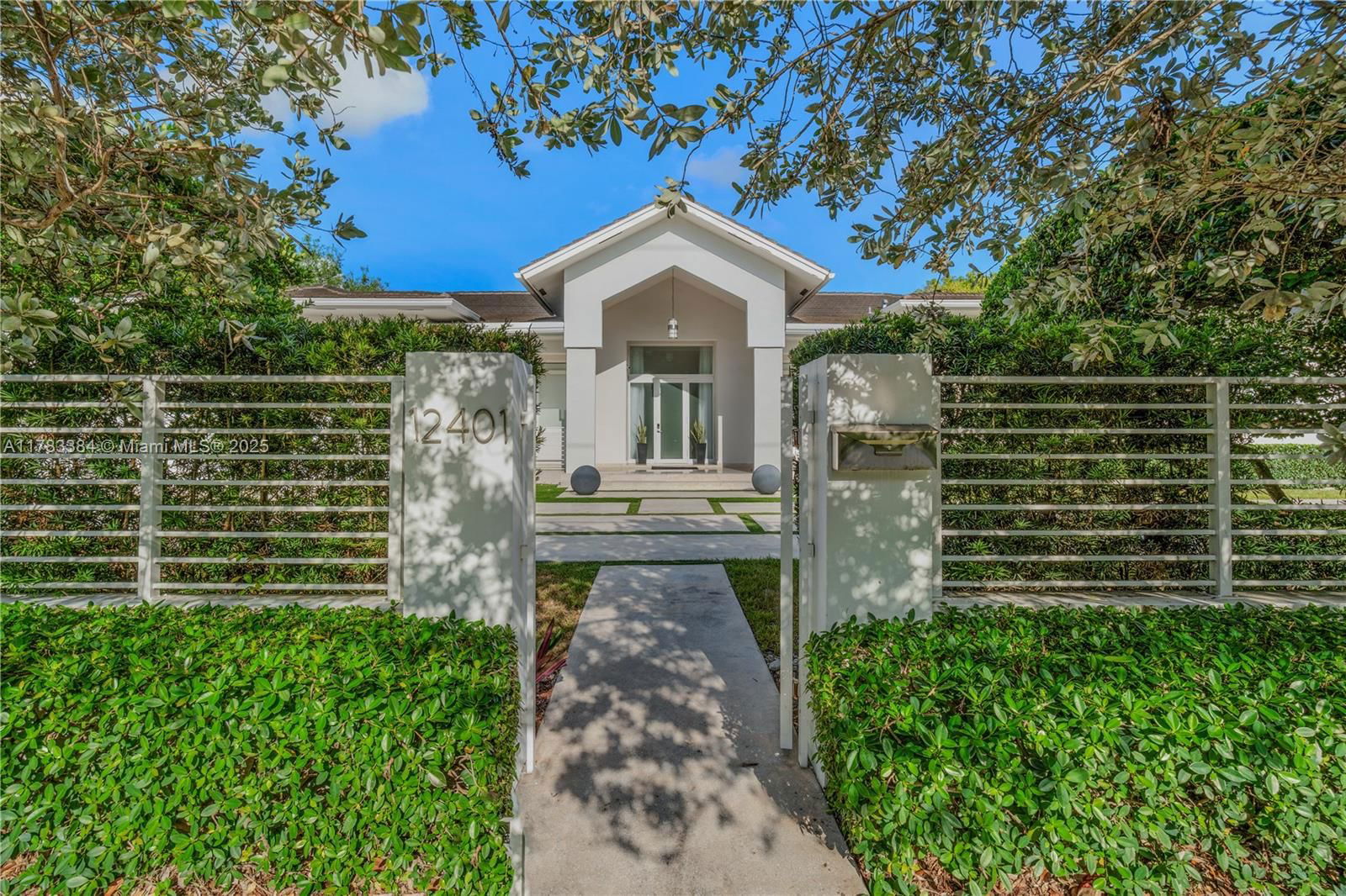 Real estate property located at 12401 82nd Ave, Miami-dade, Chapman Corner, Pinecrest, FL