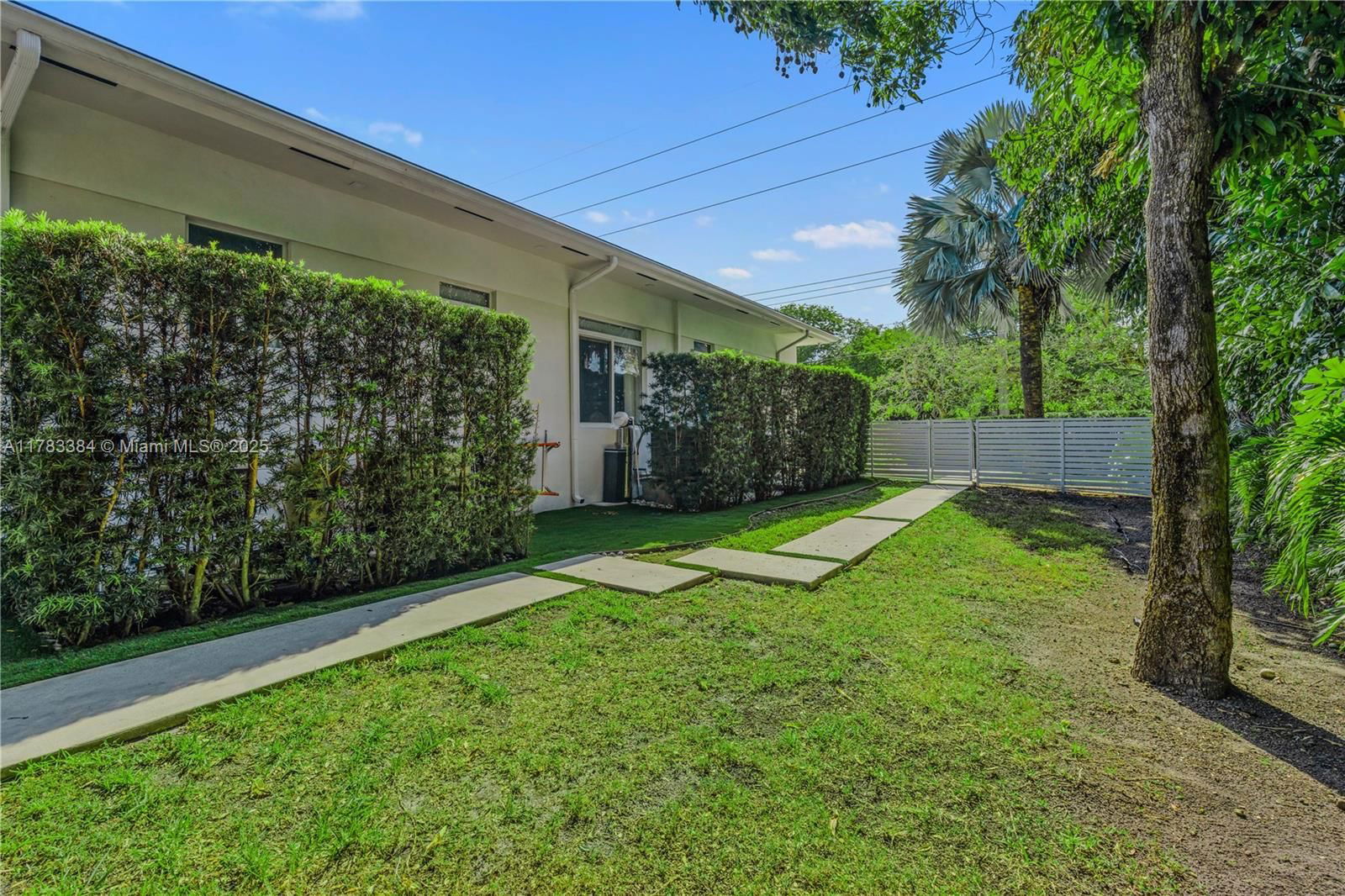 Real estate property located at 12401 82nd Ave, Miami-dade, Chapman Corner, Pinecrest, FL