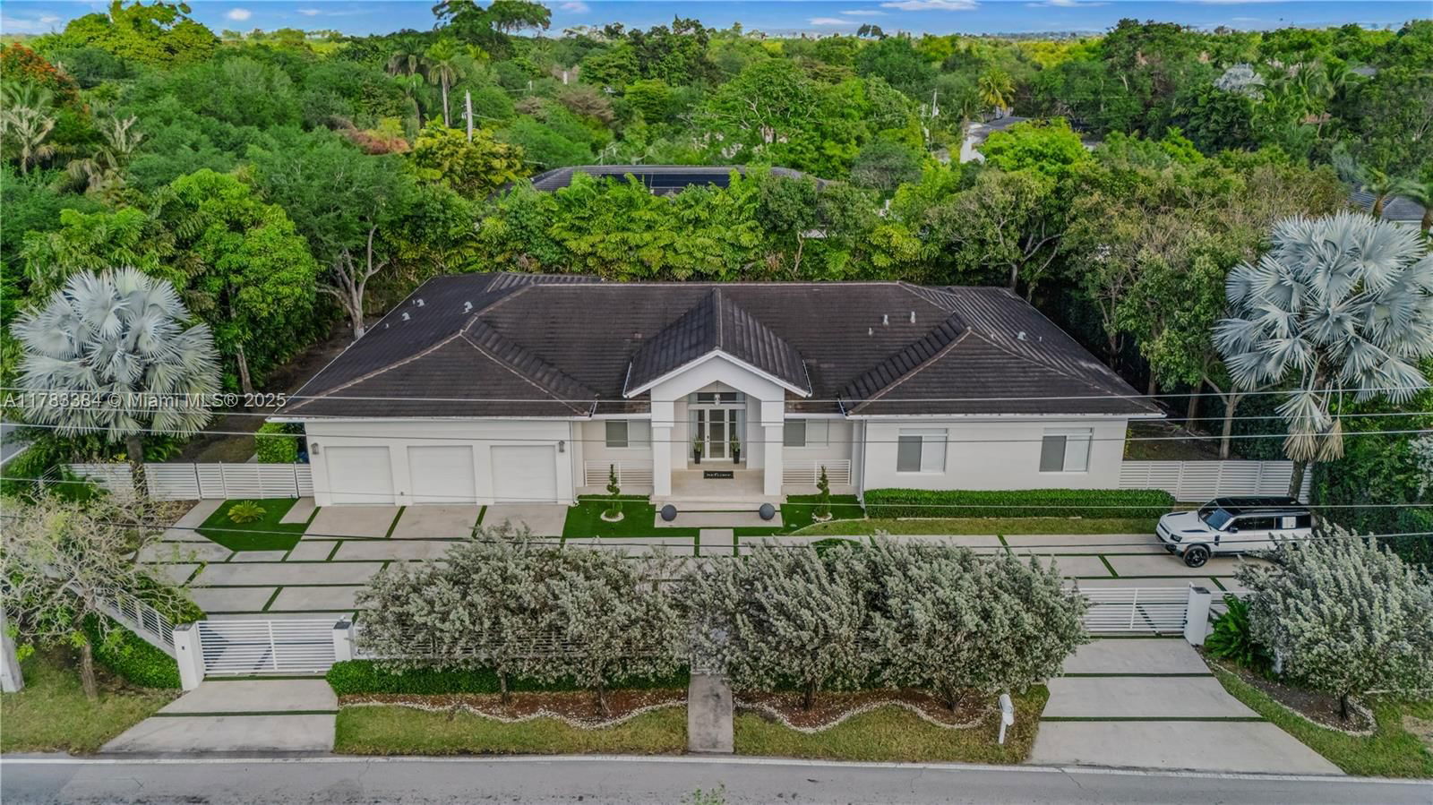 Real estate property located at 12401 82nd Ave, Miami-dade, Chapman Corner, Pinecrest, FL