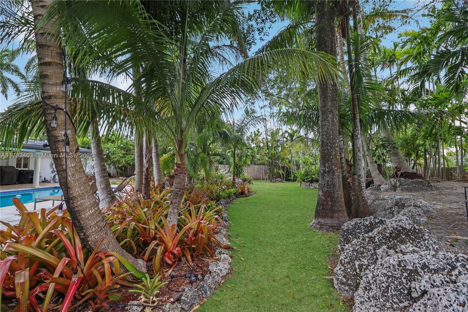 Real estate property located at 8435 157th St, Miami-dade, Southwood, Palmetto Bay, FL