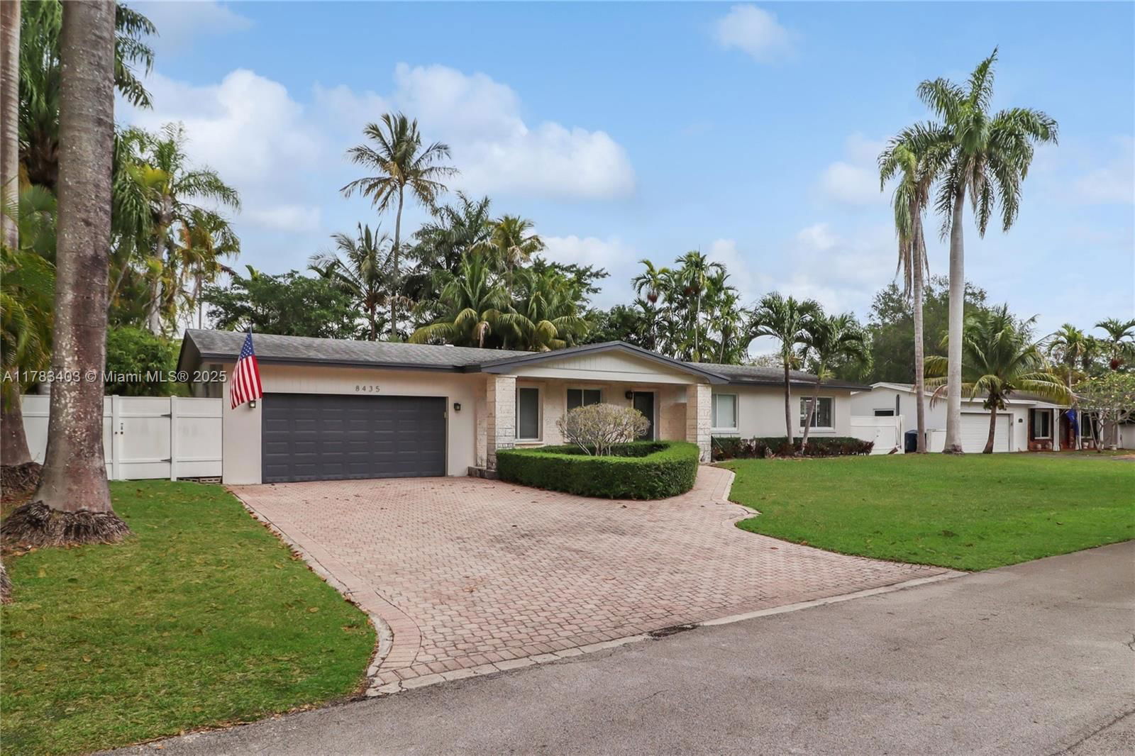 Real estate property located at 8435 157th St, Miami-dade, Southwood, Palmetto Bay, FL