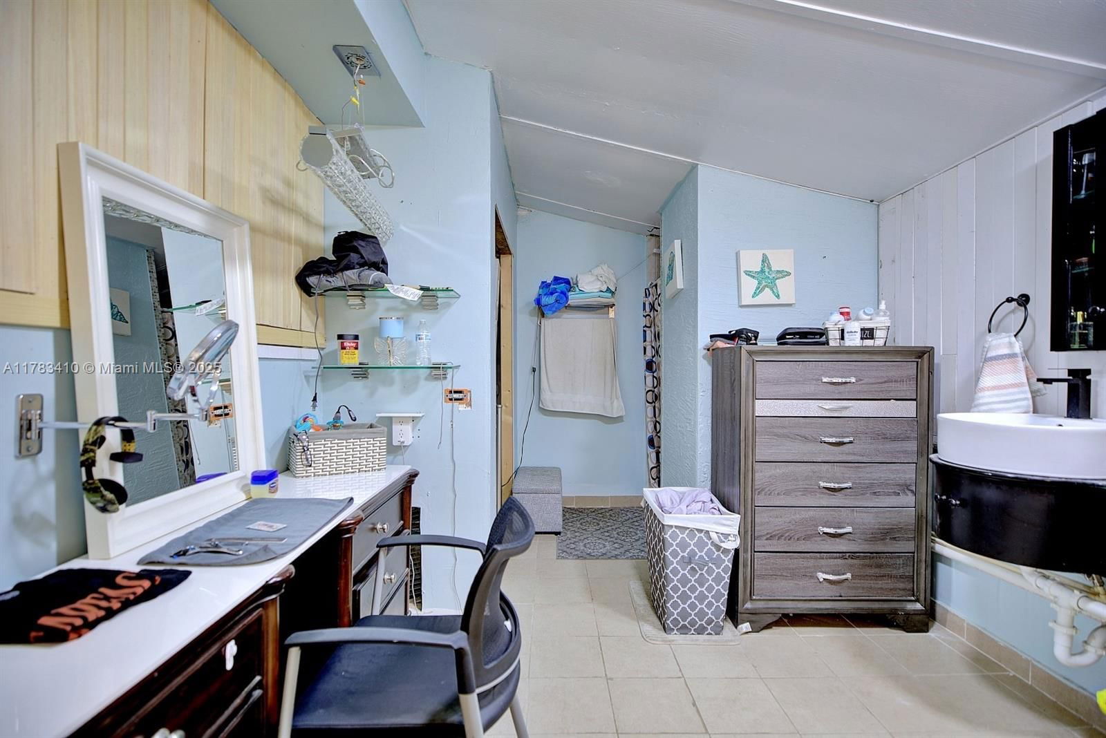 Real estate property located at 121 Walnut St, Highlands, Van Luvens, Avon Park, FL