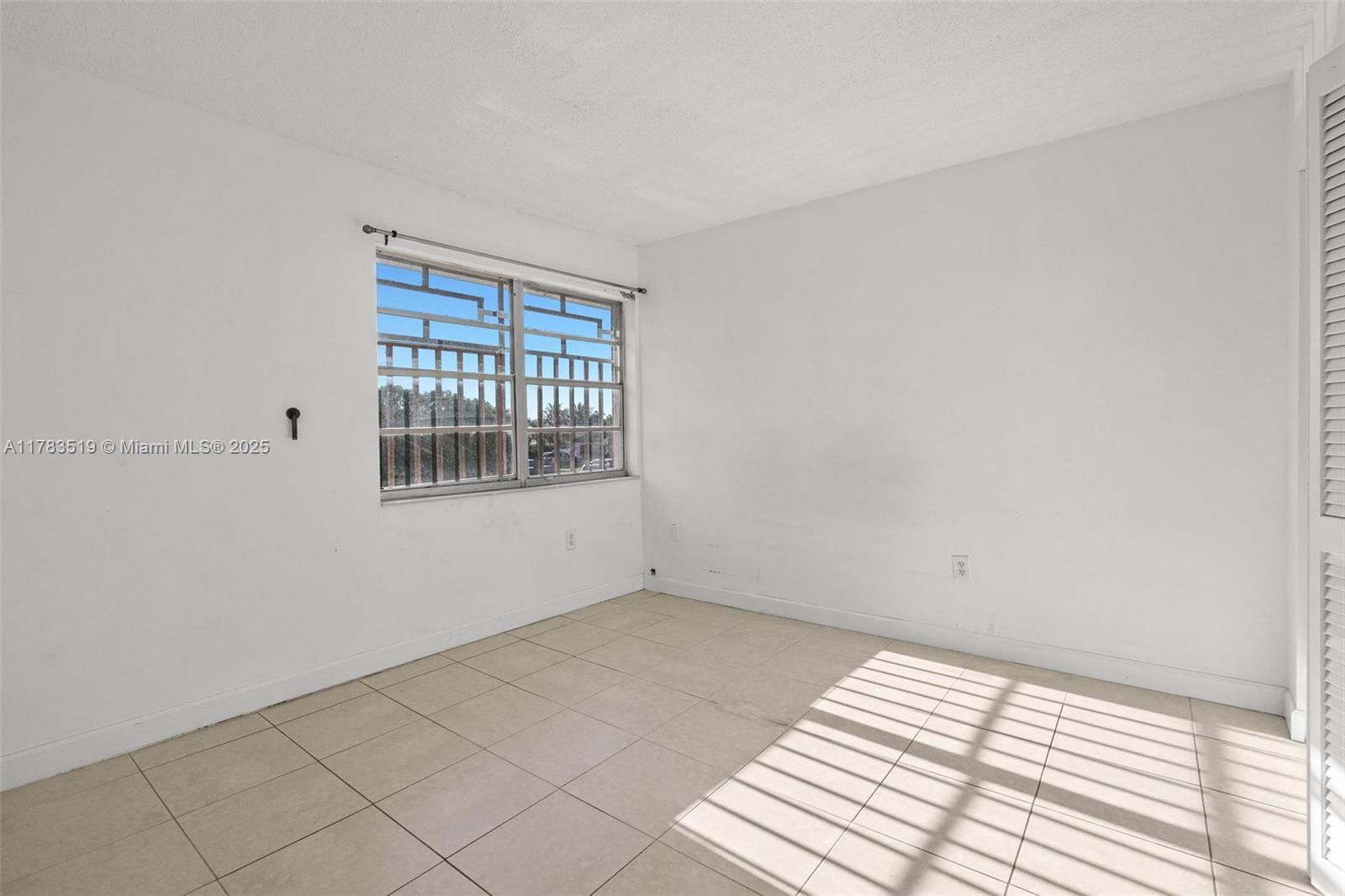 Real estate property located at 1226 104th Ct, Miami-dade, Las Palmas Sec Two, Miami, FL