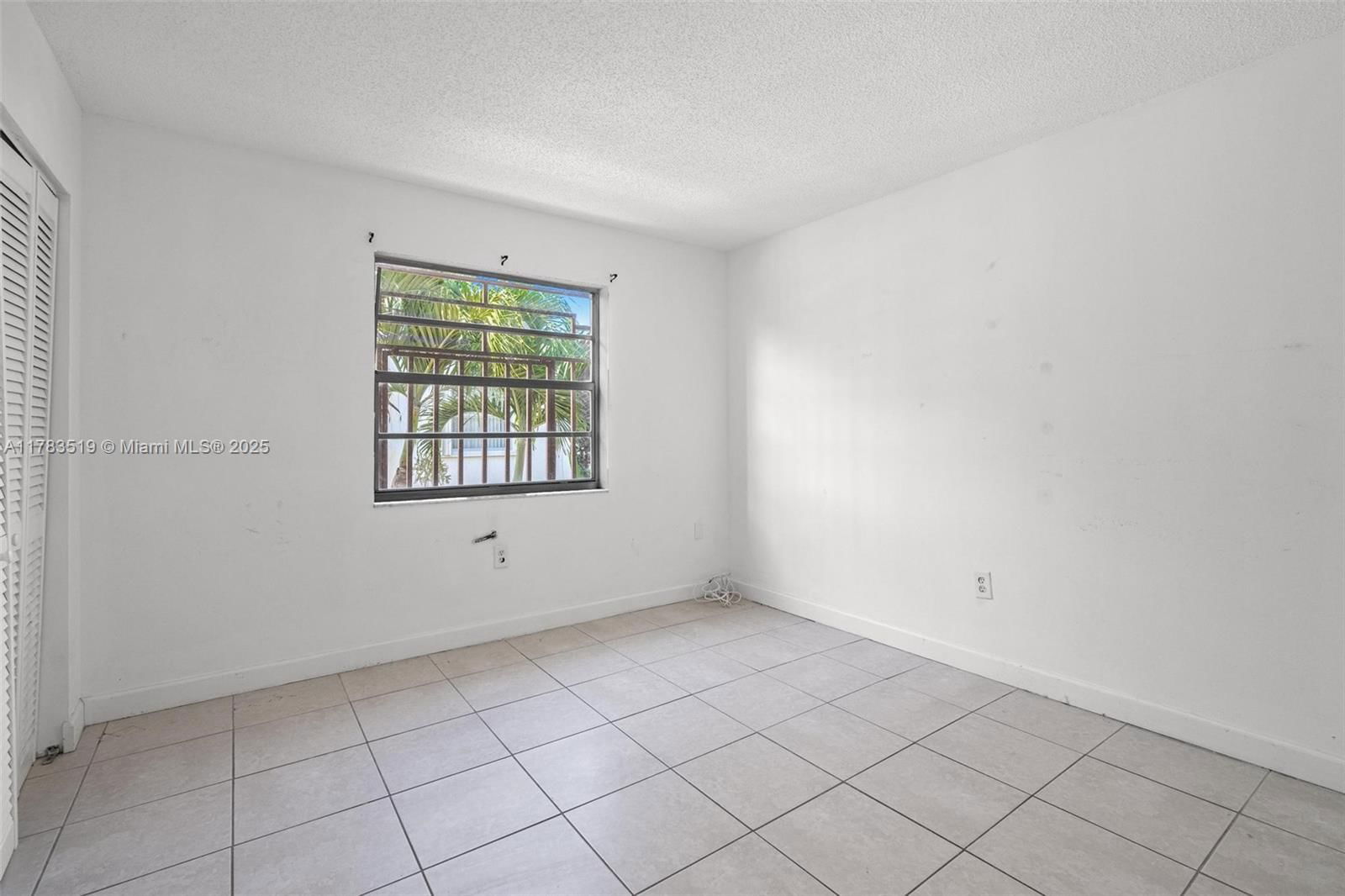 Real estate property located at 1226 104th Ct, Miami-dade, Las Palmas Sec Two, Miami, FL