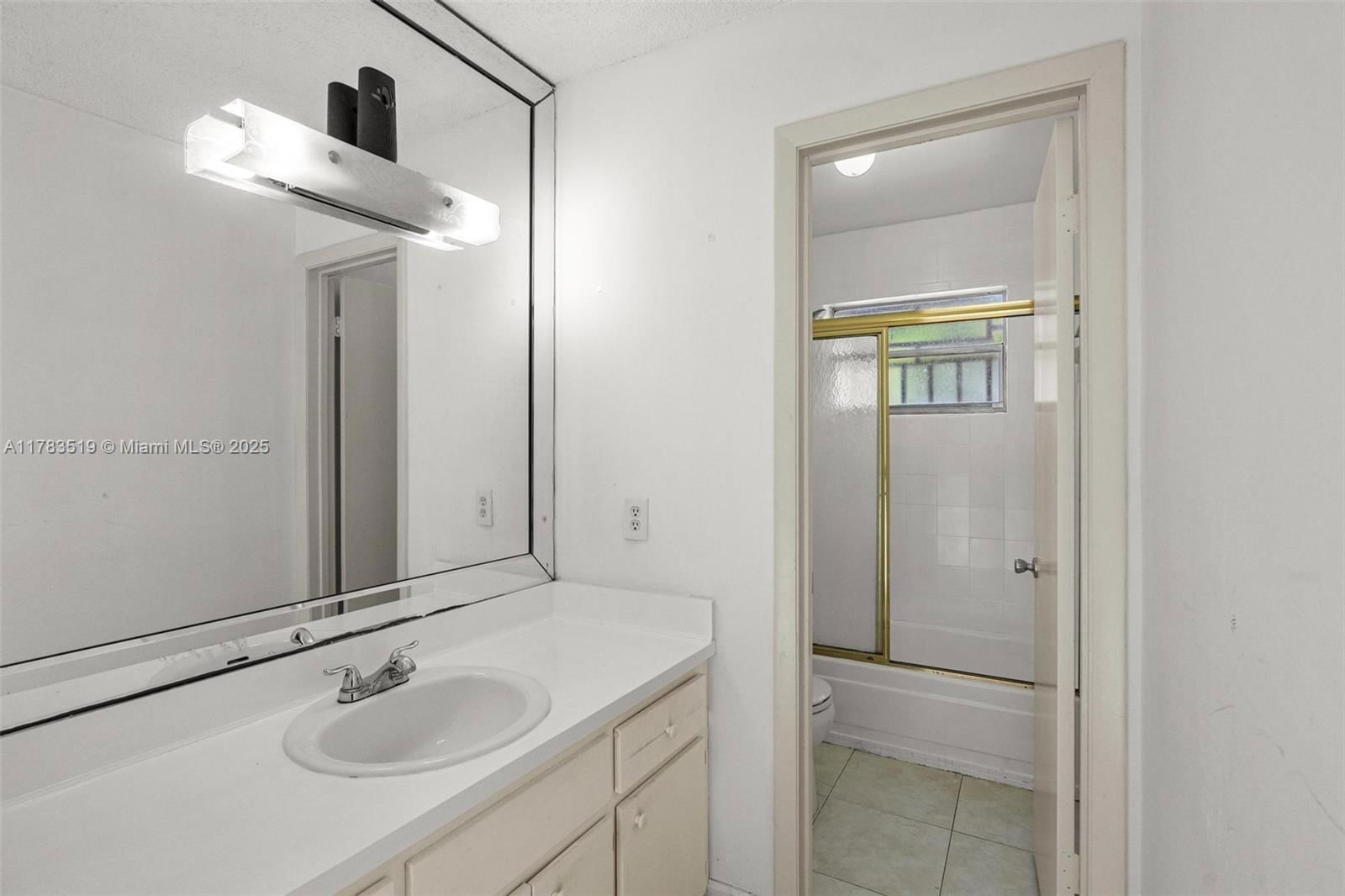 Real estate property located at 1226 104th Ct, Miami-dade, Las Palmas Sec Two, Miami, FL