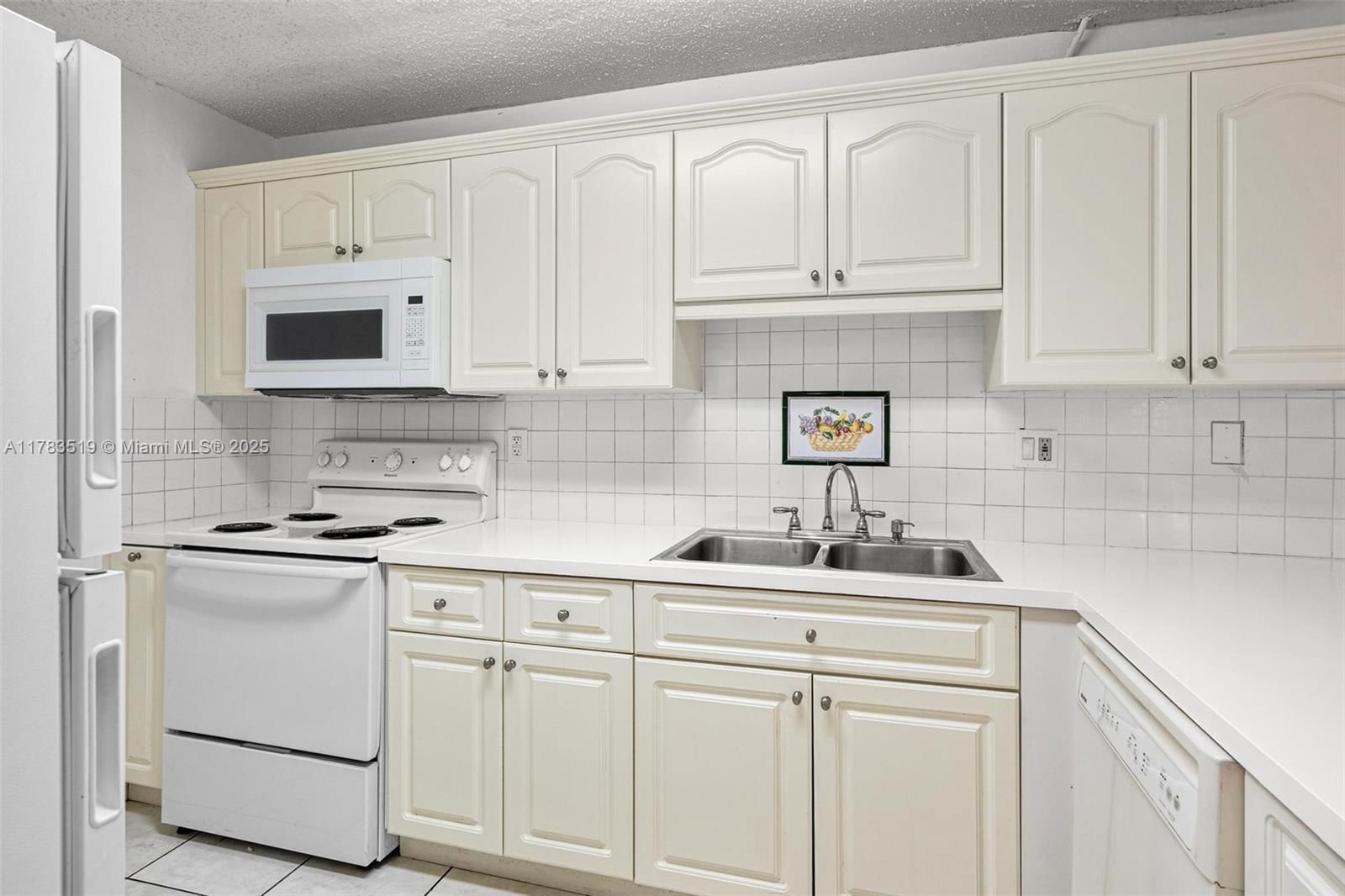 Real estate property located at 1226 104th Ct, Miami-dade, Las Palmas Sec Two, Miami, FL