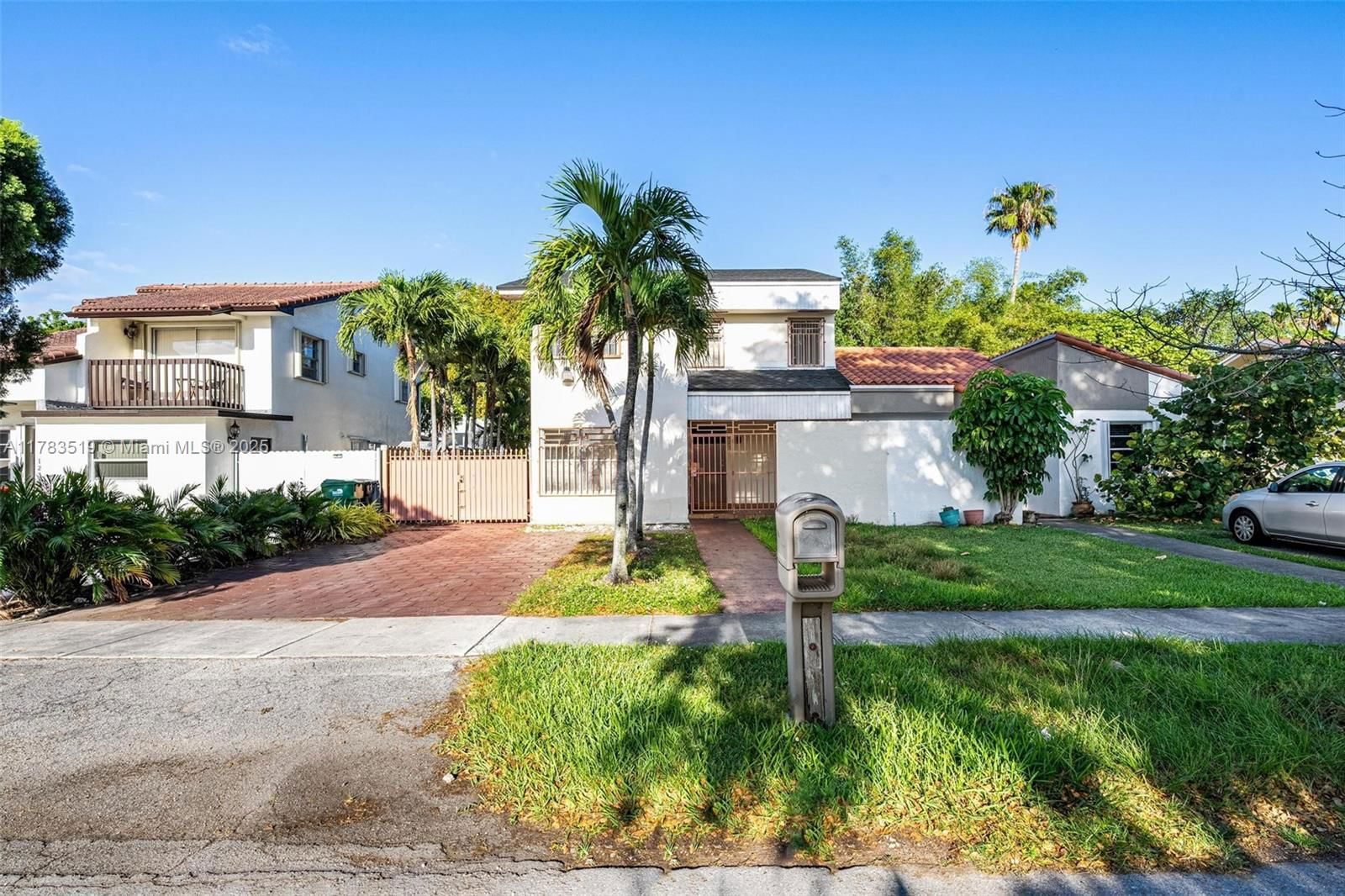 Real estate property located at 1226 104th Ct, Miami-dade, Las Palmas Sec Two, Miami, FL