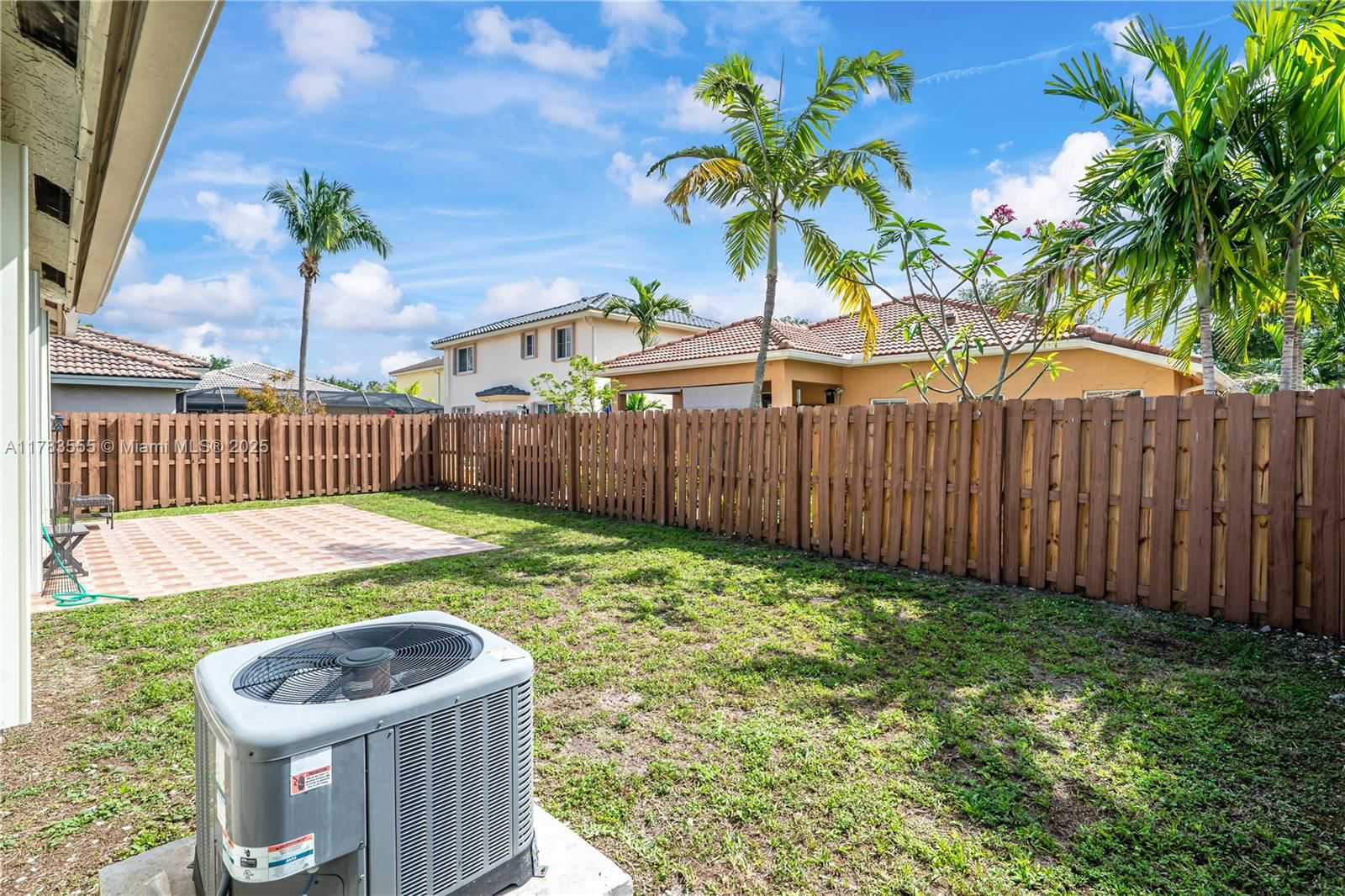 Real estate property located at 284 Royal Cove Way, Broward, Royal Palm-poinciana Parc, Davie, FL