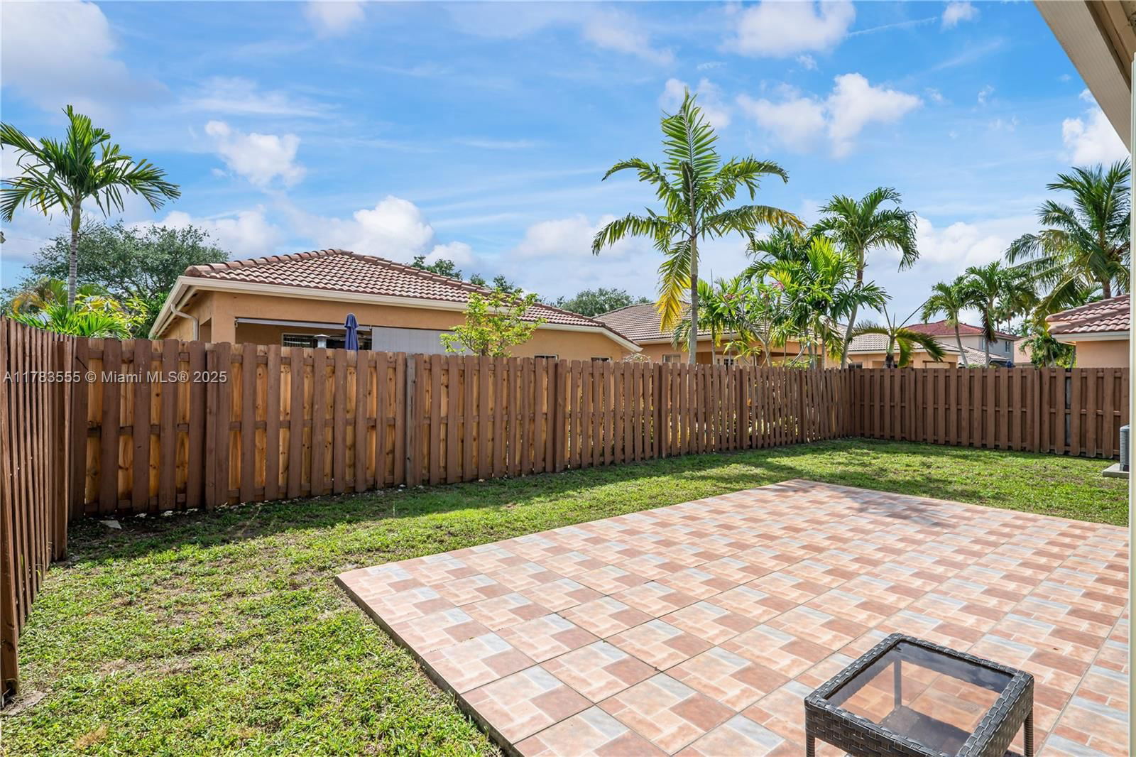 Real estate property located at 284 Royal Cove Way, Broward, Royal Palm-poinciana Parc, Davie, FL