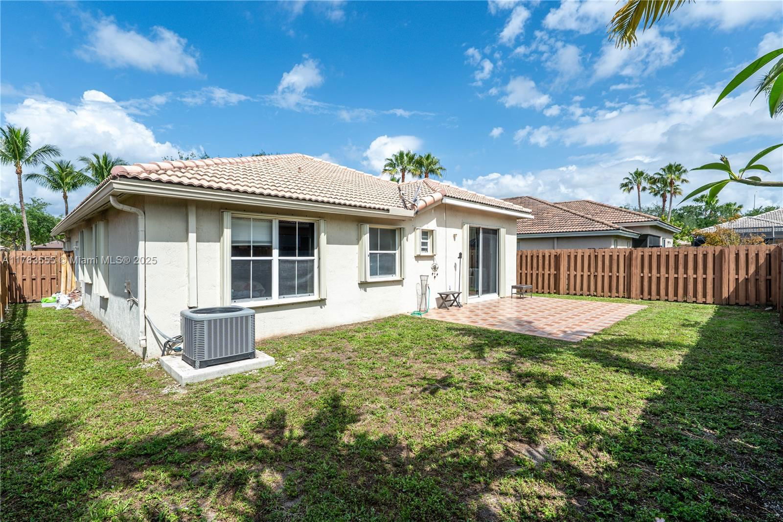 Real estate property located at 284 Royal Cove Way, Broward, Royal Palm-poinciana Parc, Davie, FL