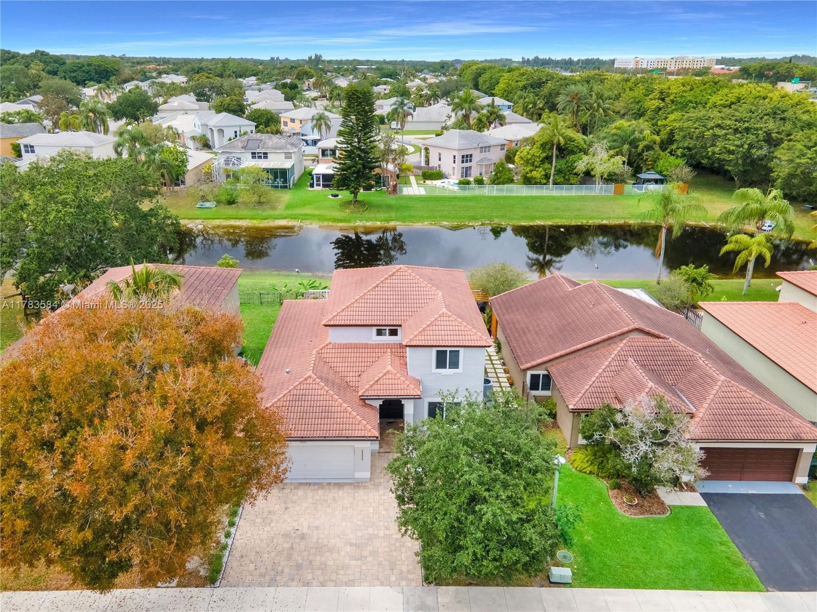 Real estate property located at 5511 51st Ave, Broward, Winston Park Section One, Coconut Creek, FL