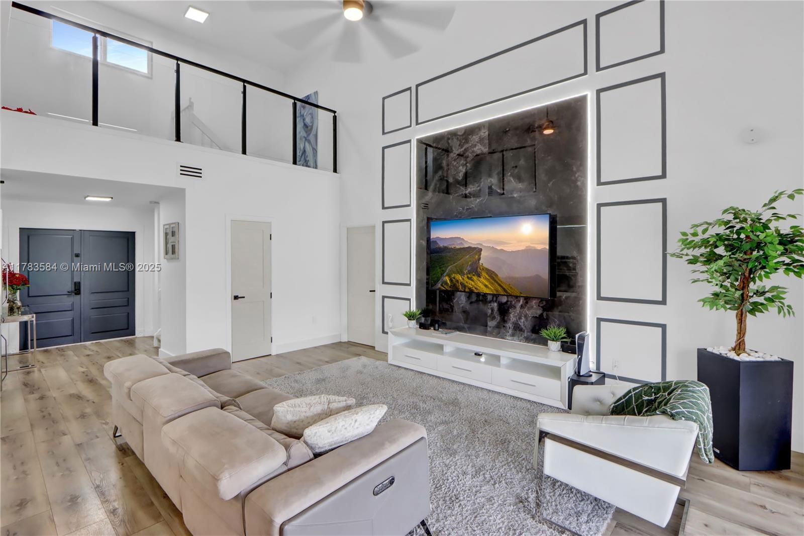 Real estate property located at 5511 51st Ave, Broward, Winston Park Section One, Coconut Creek, FL