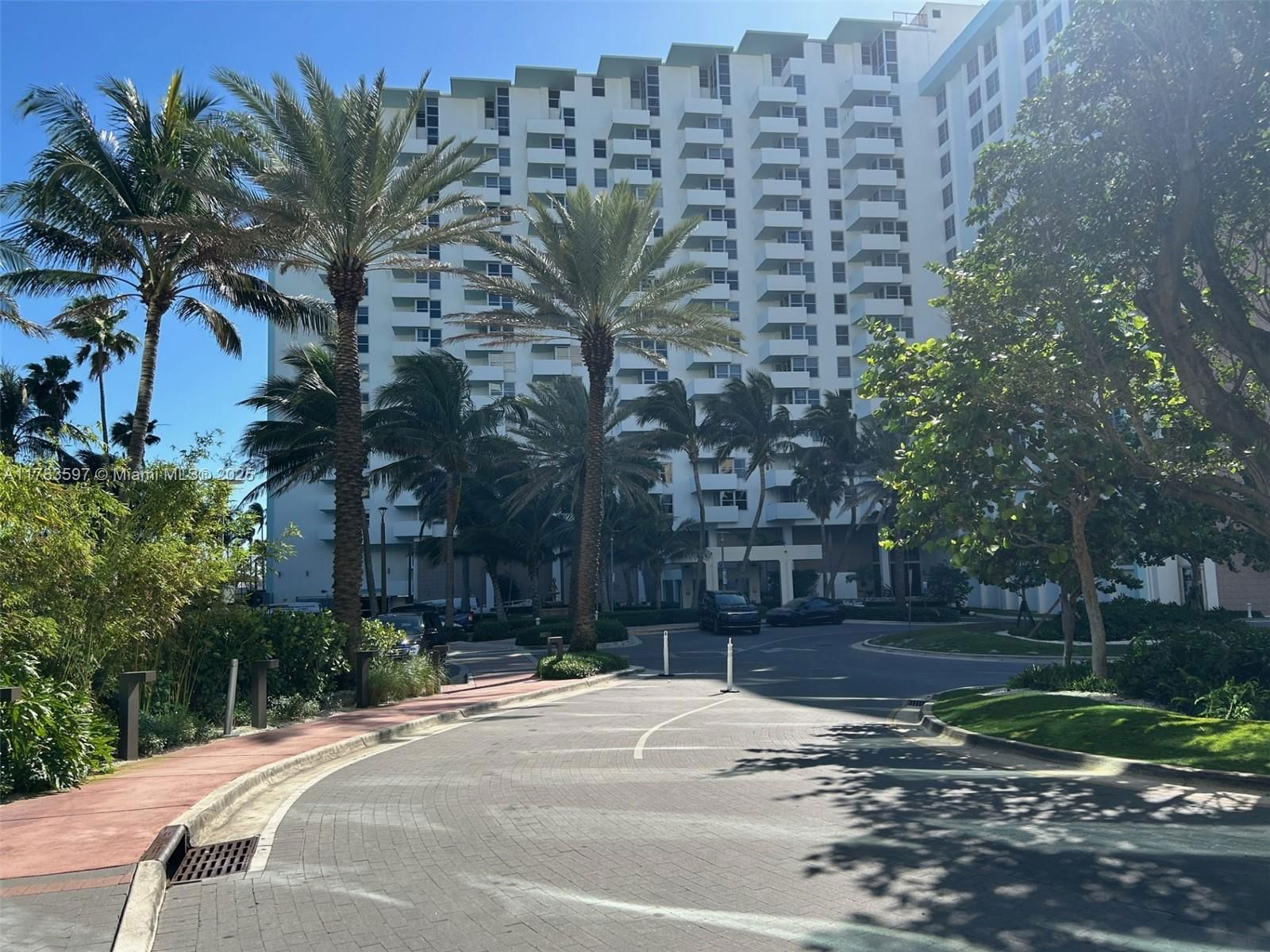 Real estate property located at 2899 Collins Ave #410, Miami-dade, Triton Tower Condo, Miami Beach, FL
