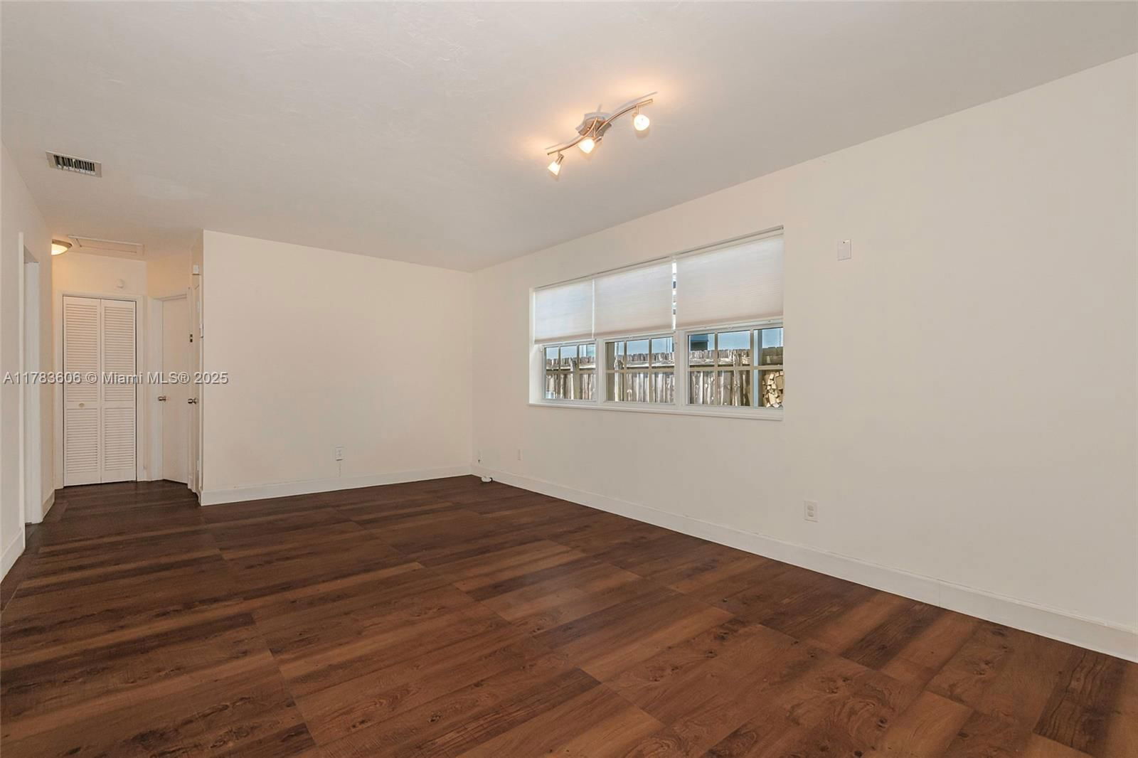 Real estate property located at 534 16th St, Miami-dade, Lunsford Gardens, Hialeah, FL