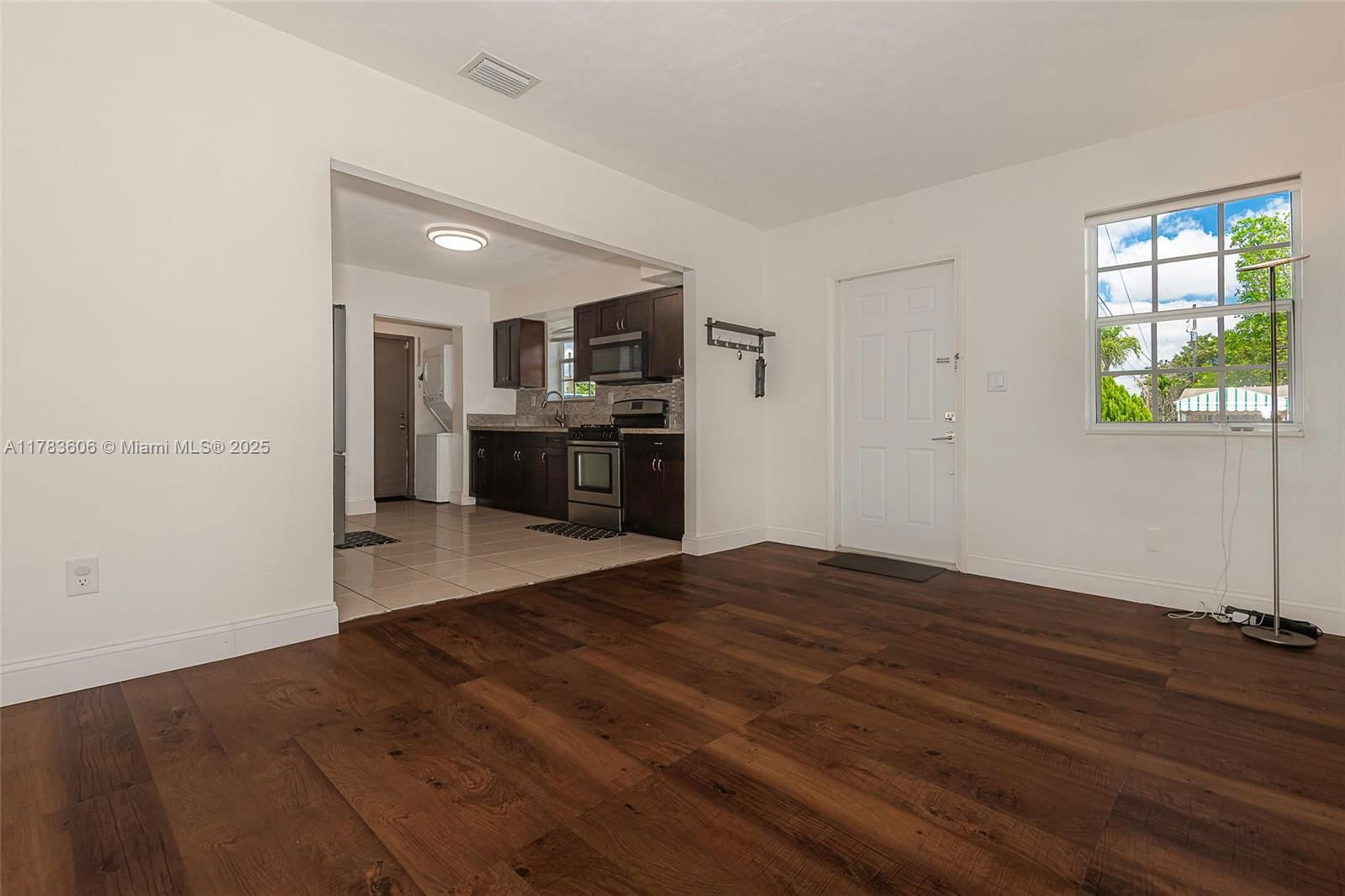 Real estate property located at 534 16th St, Miami-dade, Lunsford Gardens, Hialeah, FL