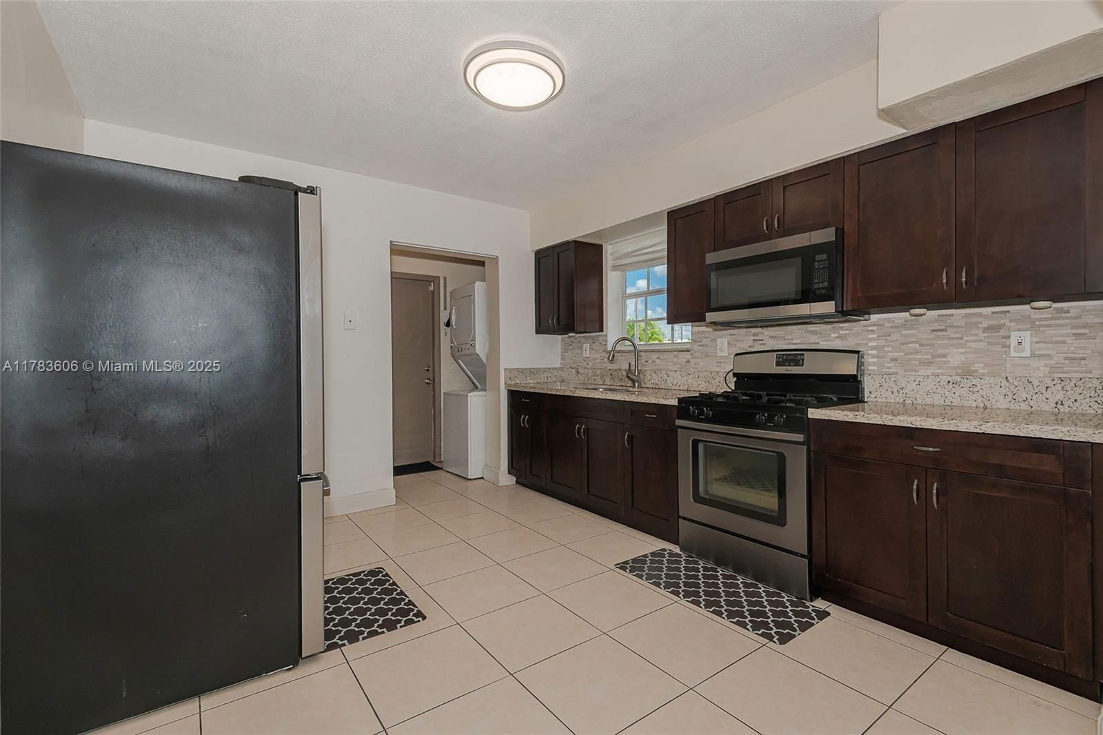 Real estate property located at 534 16th St, Miami-dade, Lunsford Gardens, Hialeah, FL