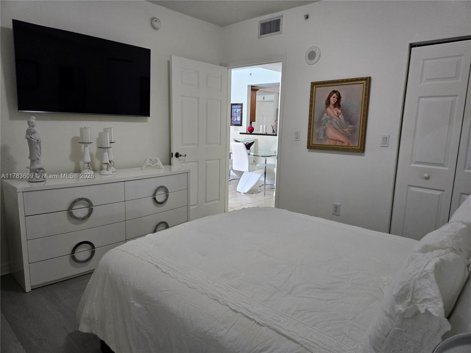 Real estate property located at 4242 2nd St #706, Miami-dade, Keystone Park Condo, Miami, FL