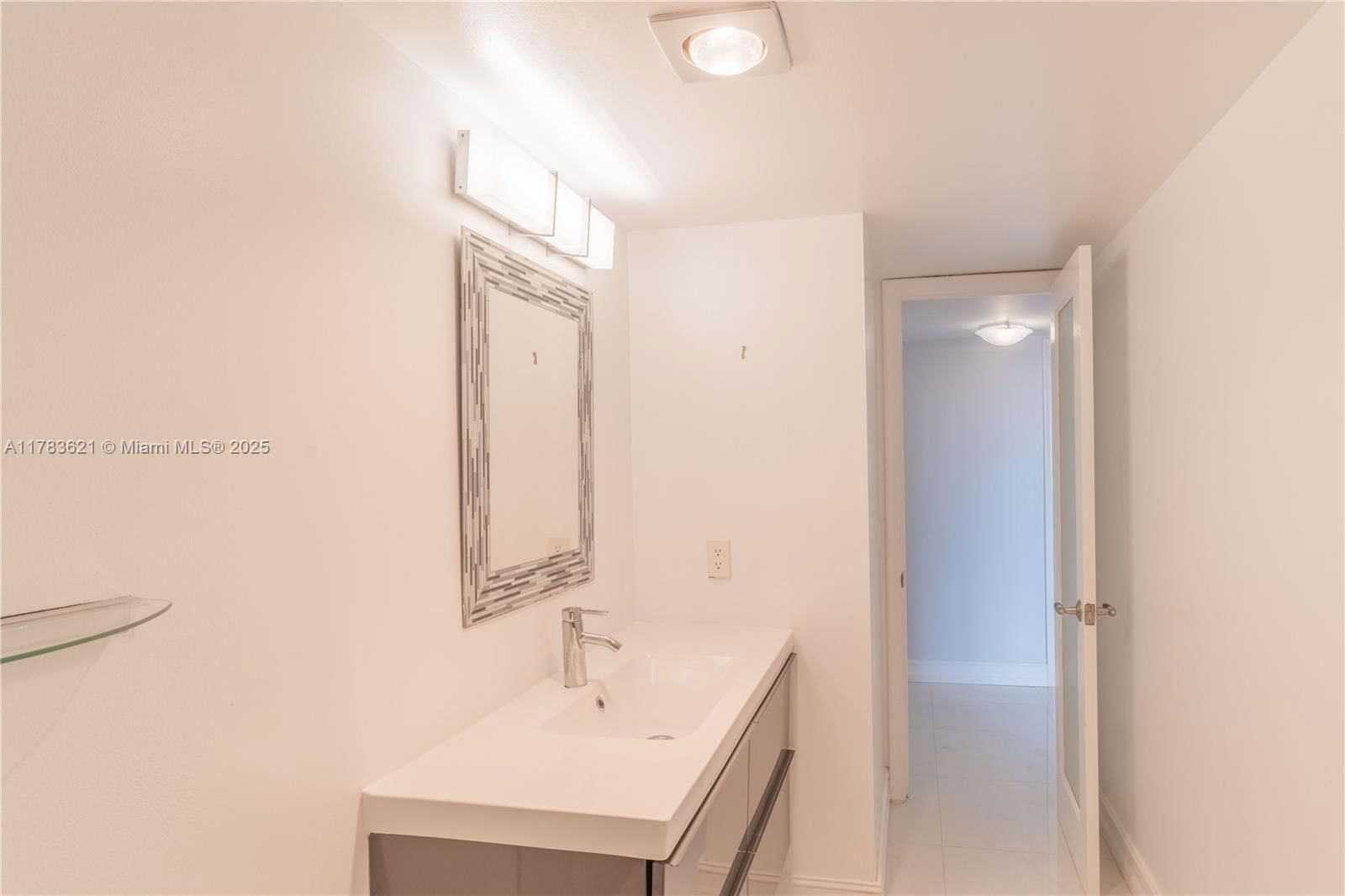 Real estate property located at 2200 33rd Ave #7J, Broward, White Egret Condo, Fort Lauderdale, FL