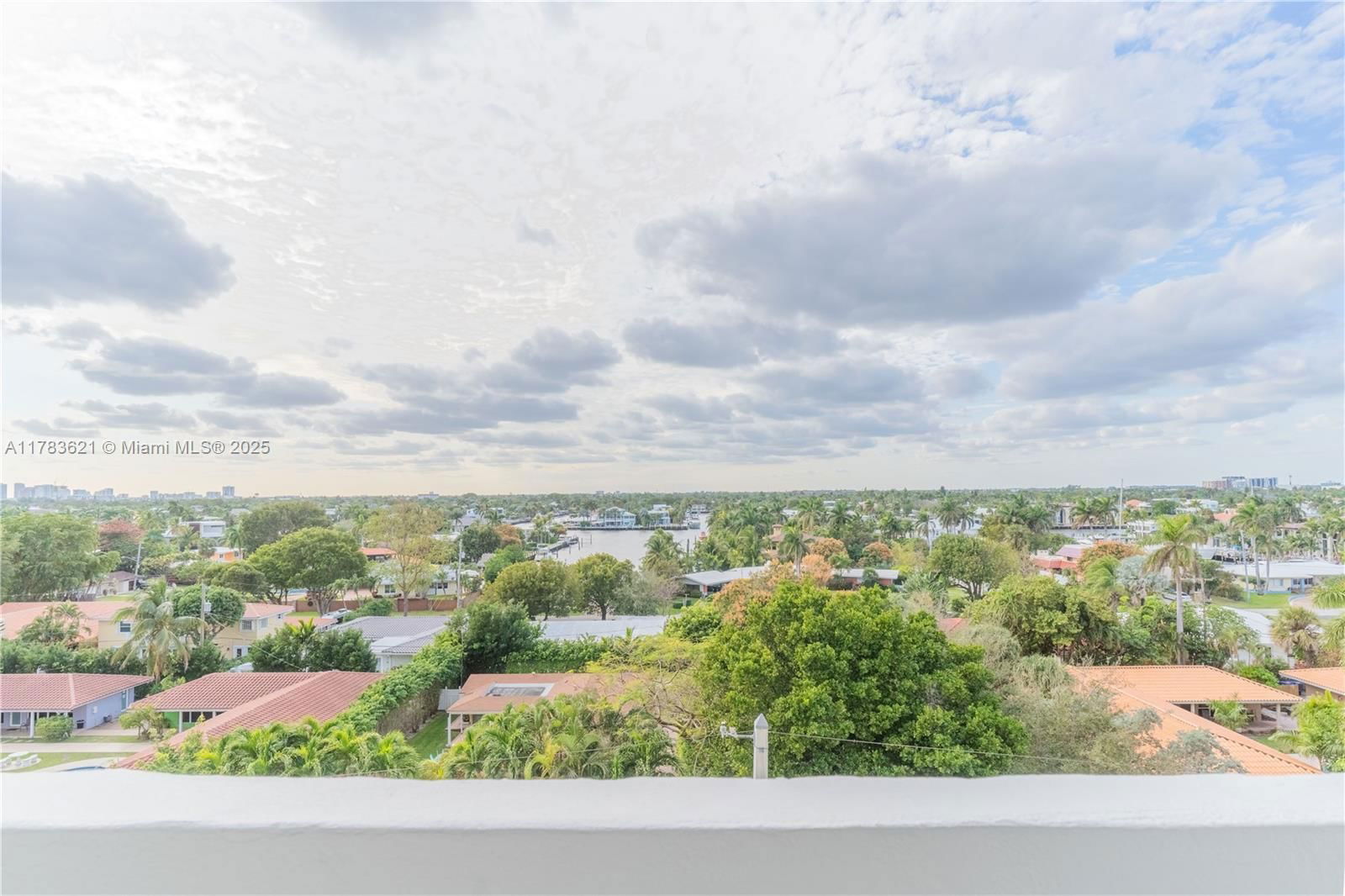 Real estate property located at 2200 33rd Ave #7J, Broward, White Egret Condo, Fort Lauderdale, FL