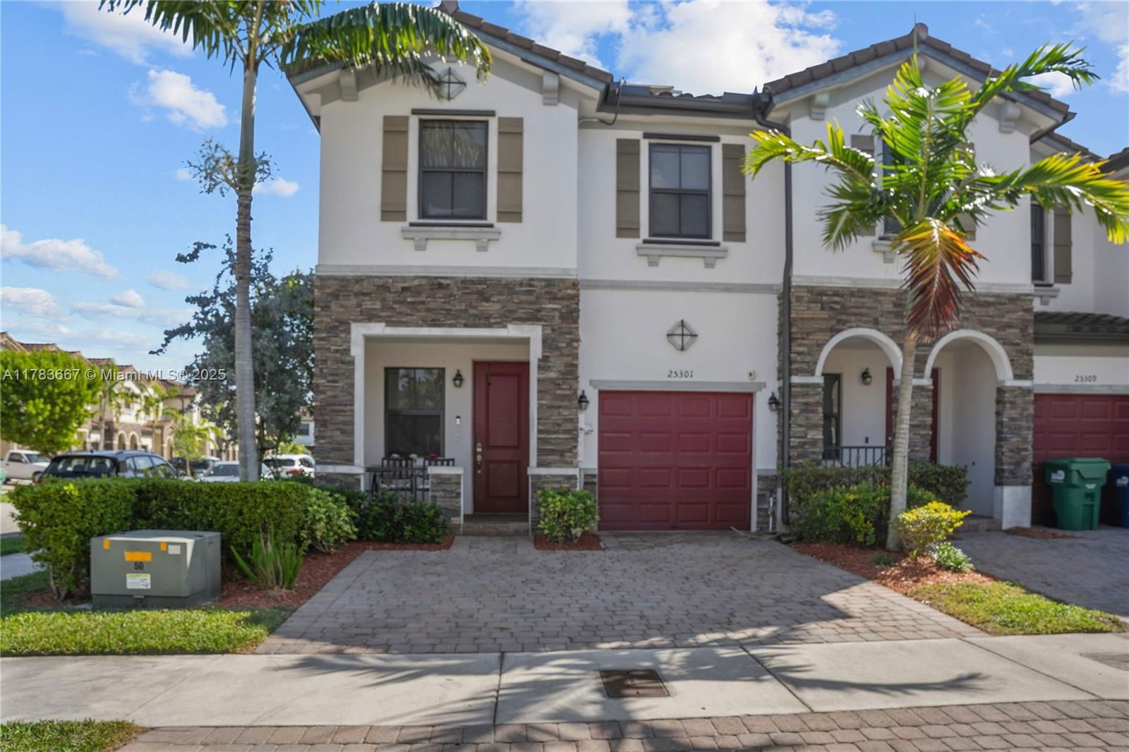 Real estate property located at 25301 116th Ave, Miami-dade, Coco Palm Estates, Homestead, FL