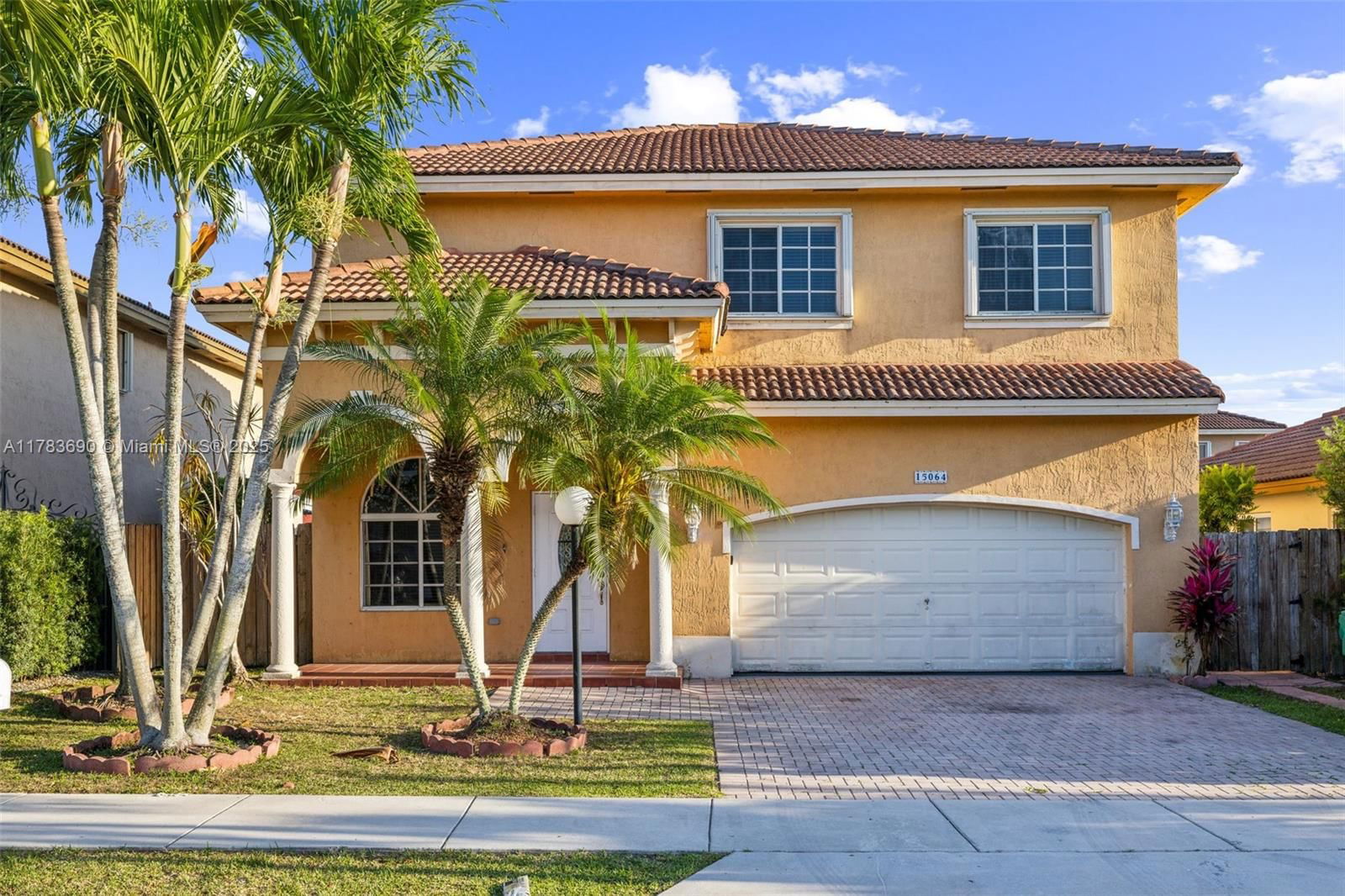 Real estate property located at 15064 30th Ter, Miami-dade, Kayla S Place, Miami, FL