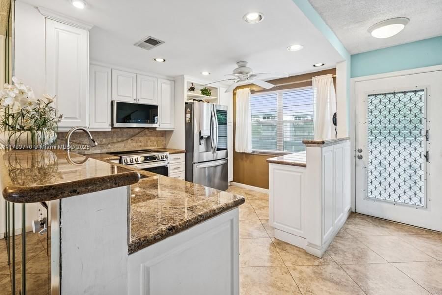 Real estate property located at 2501 Antigua Ter H3, Broward, Antigua Village I E Condo, Coconut Creek, FL