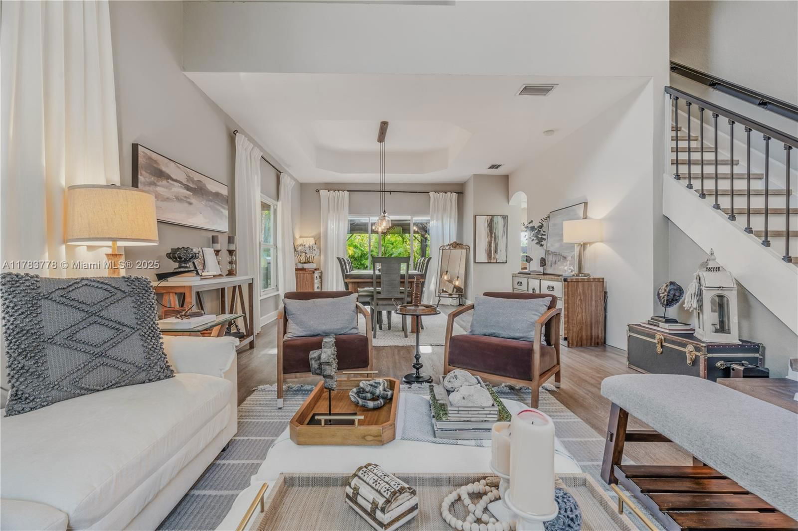 Real estate property located at 5926 113th Pl, Miami-dade, Doral Isles Cayman, Doral, FL