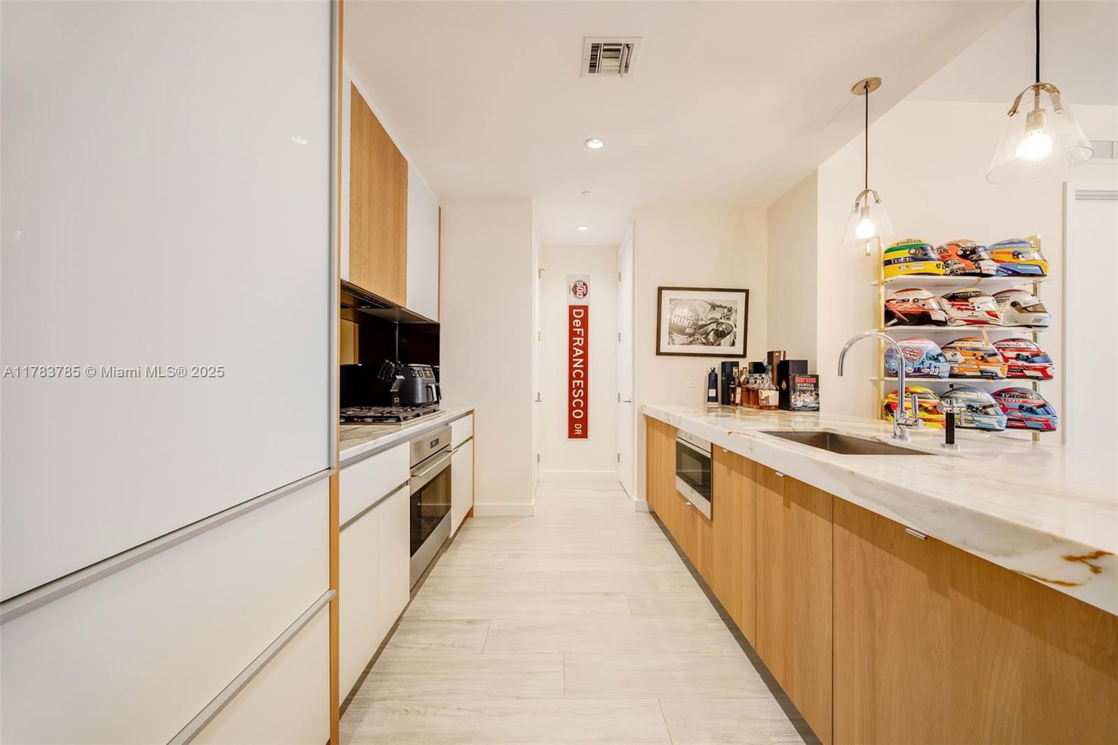 Real estate property located at 2831 Bayshore Dr #1902, Miami-dade, Club Residences At Park G, Coconut Grove, FL