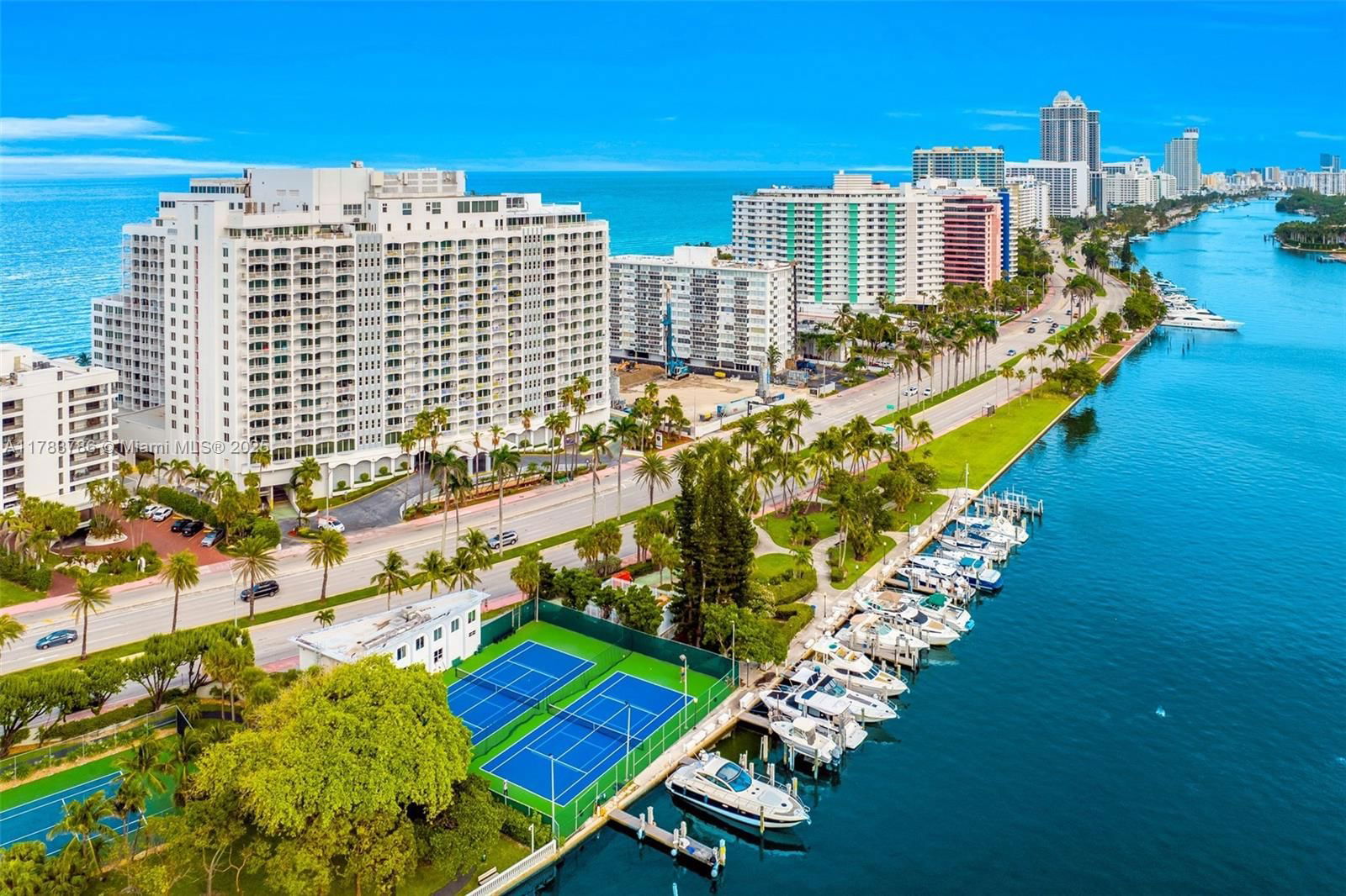 Real estate property located at 5401 Collins Ave #334, Miami-dade, The Carriage House Condo, Miami Beach, FL