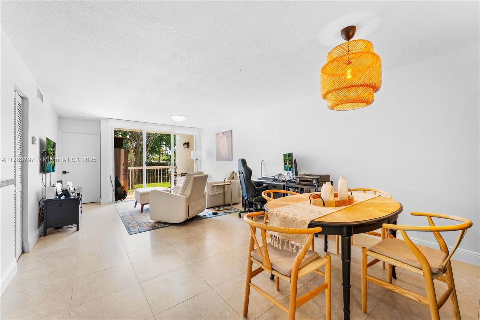 Real estate property located at 4681 97th Ct #28, Miami-dade, The Greens At Doral Condo, Doral, FL
