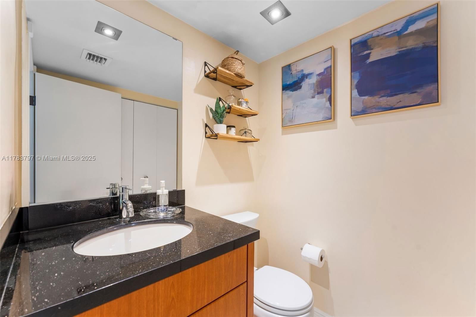 Real estate property located at 4681 97th Ct #28, Miami-dade, The Greens At Doral Condo, Doral, FL