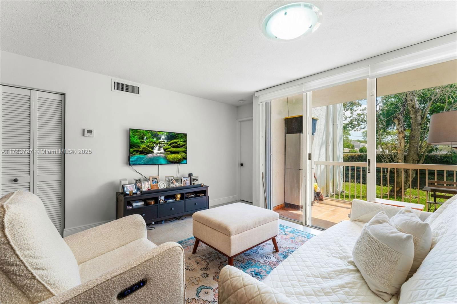 Real estate property located at 4681 97th Ct #28, Miami-dade, The Greens At Doral Condo, Doral, FL