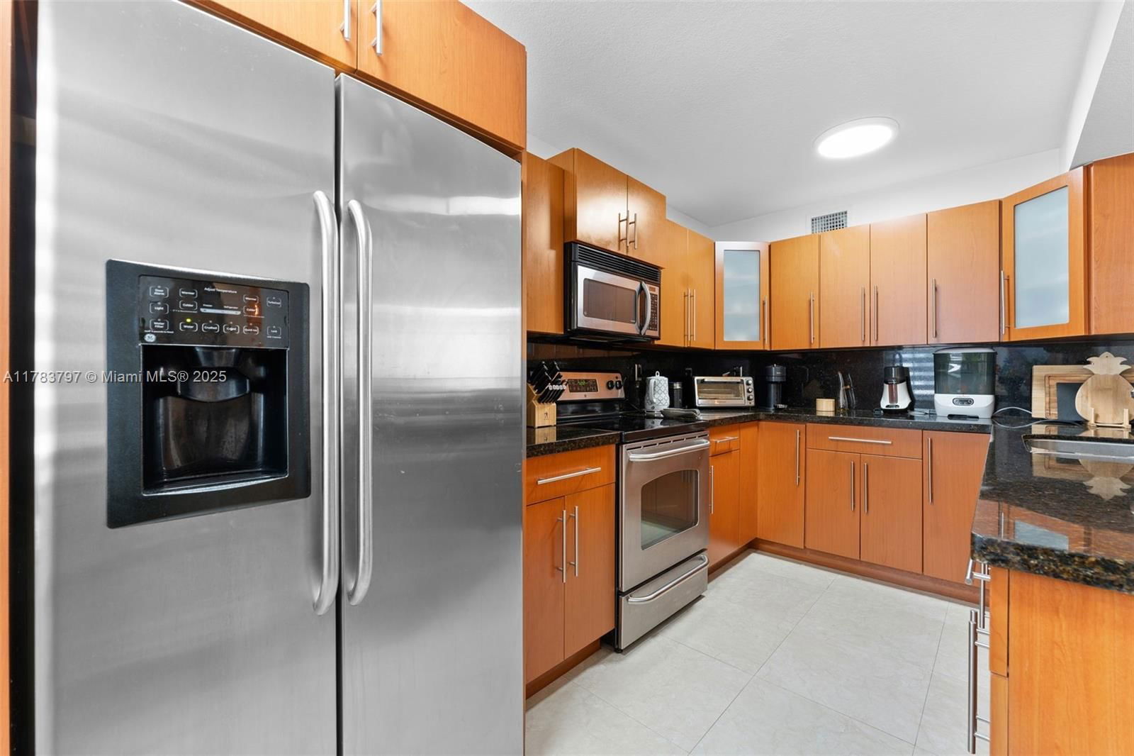 Real estate property located at 4681 97th Ct #28, Miami-dade, The Greens At Doral Condo, Doral, FL