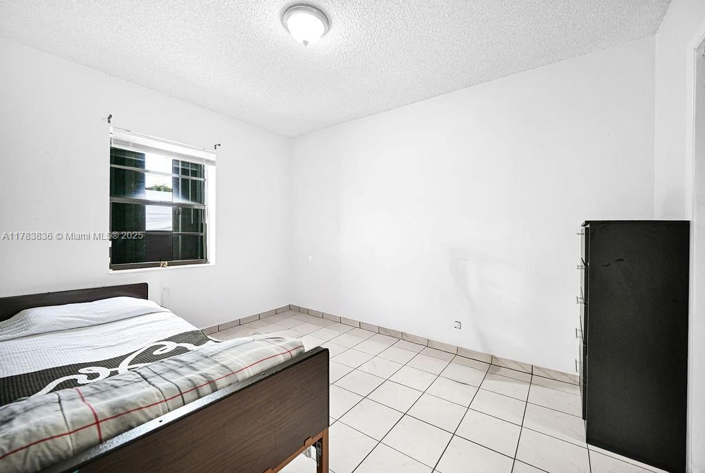 Real estate property located at 5080 5th Ave, Miami-dade, Bonnie Bruce Park, Hialeah, FL