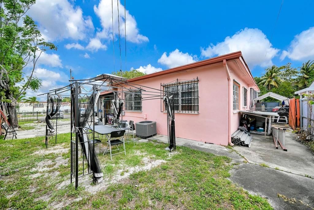 Real estate property located at 5080 5th Ave, Miami-dade, Bonnie Bruce Park, Hialeah, FL