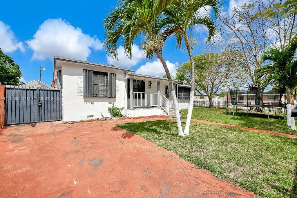 Real estate property located at 5080 5th Ave, Miami-dade, Bonnie Bruce Park, Hialeah, FL