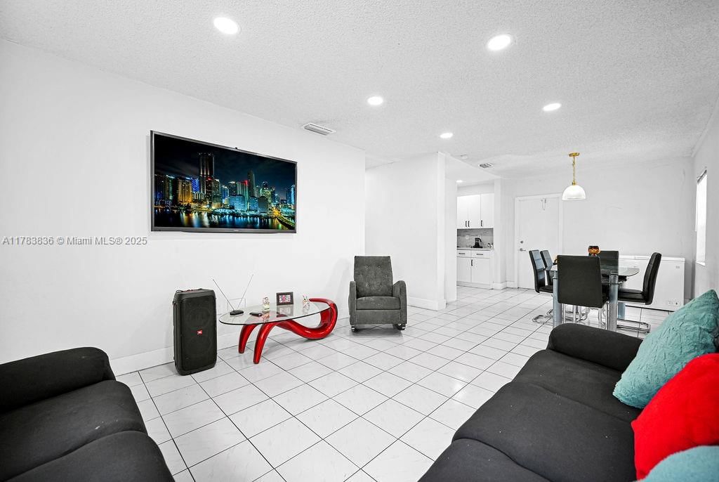 Real estate property located at 5080 5th Ave, Miami-dade, Bonnie Bruce Park, Hialeah, FL