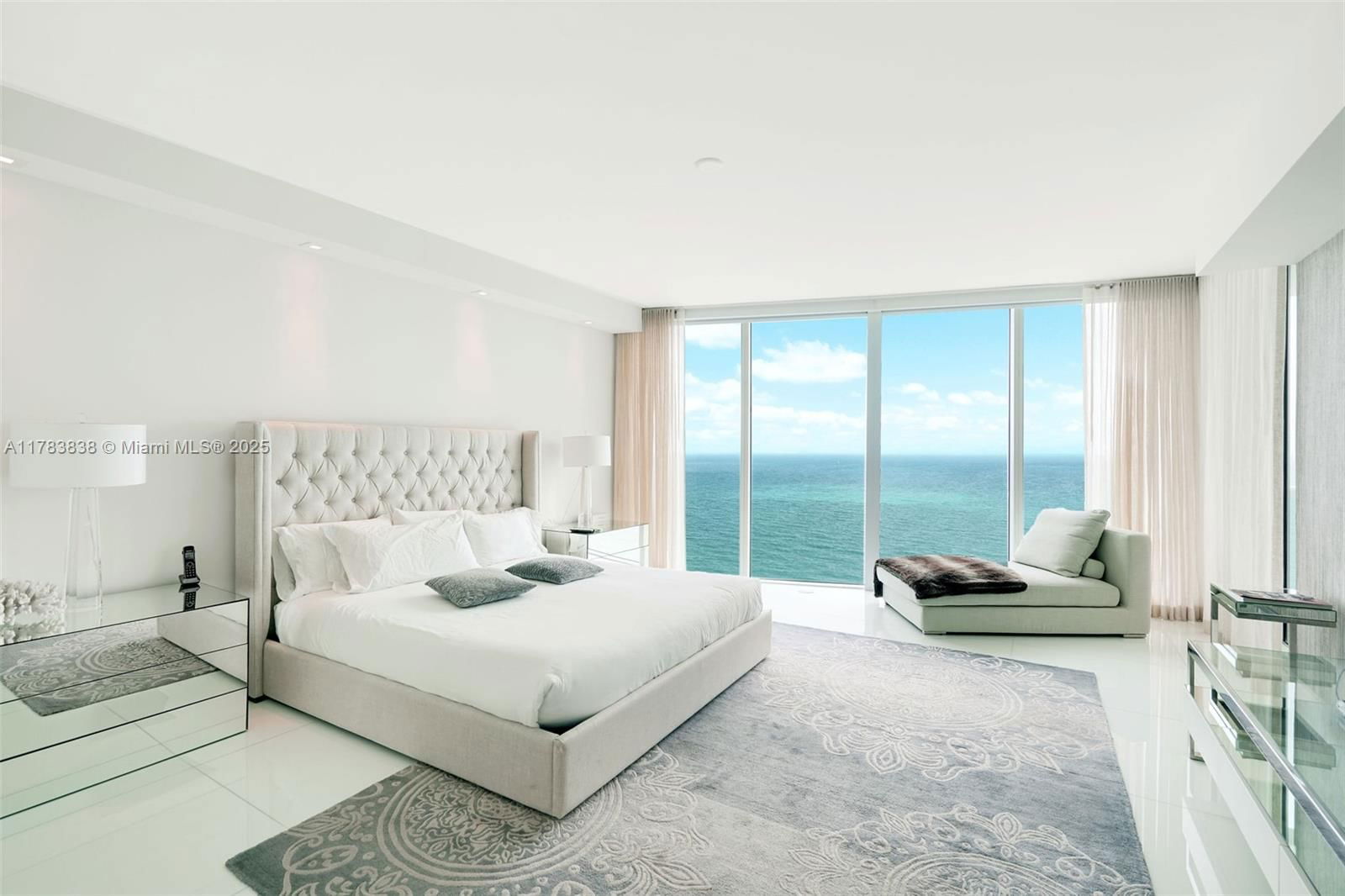 Real estate property located at 2711 Ocean Dr #2803, Broward, 2711 Hollywood Beach Cond, Hollywood, FL