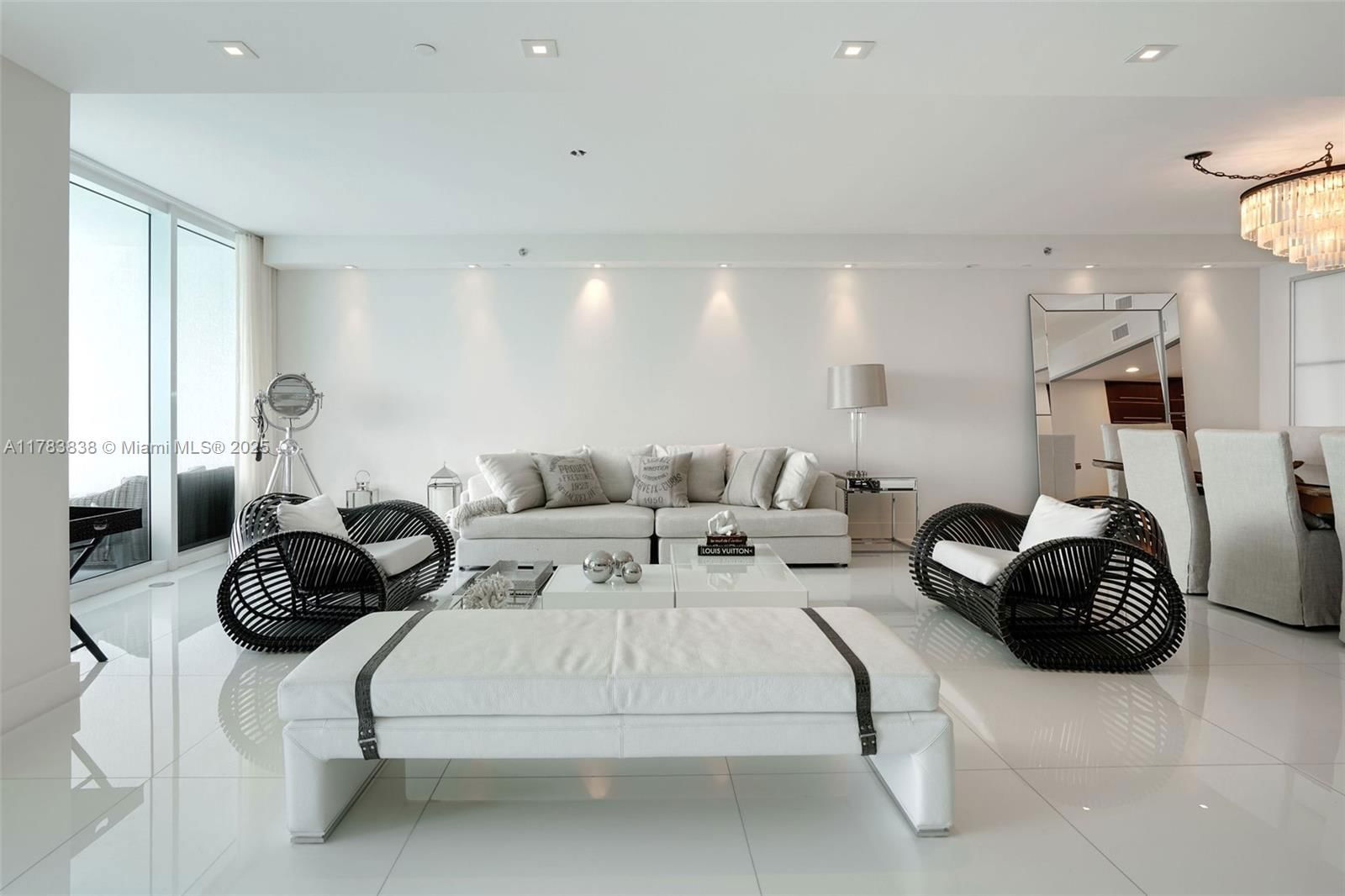 Real estate property located at 2711 Ocean Dr #2803, Broward, 2711 Hollywood Beach Cond, Hollywood, FL