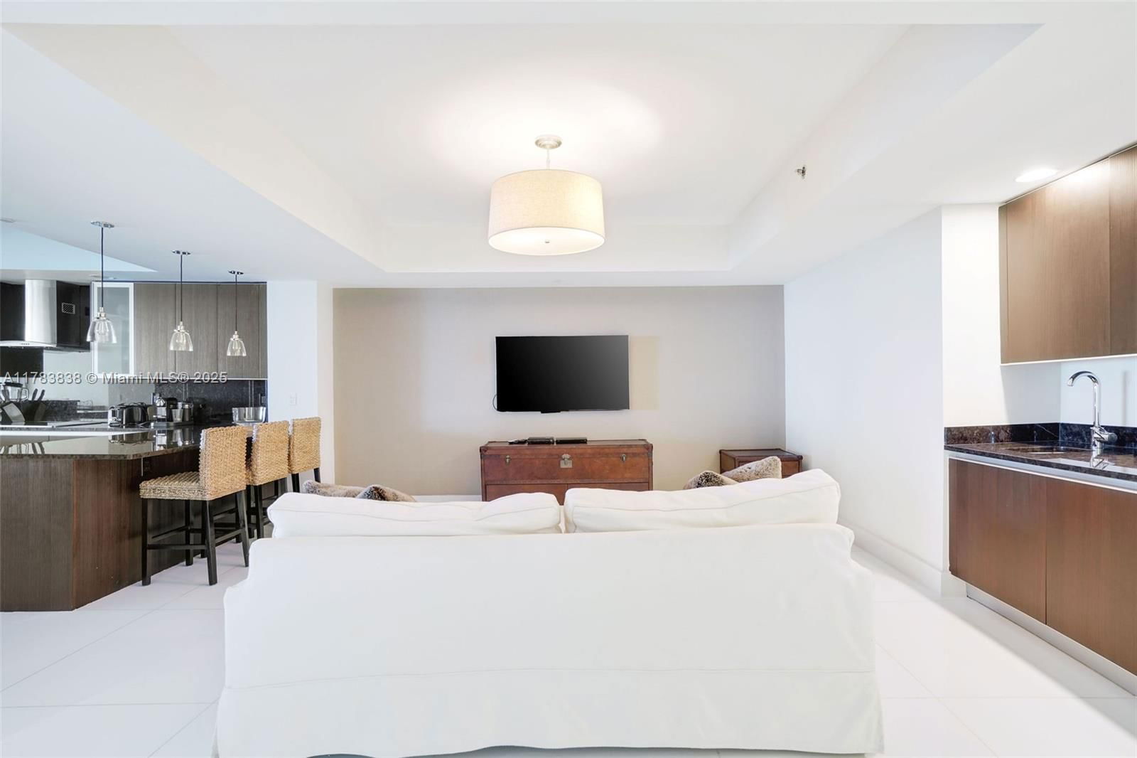 Real estate property located at 2711 Ocean Dr #2803, Broward, 2711 Hollywood Beach Cond, Hollywood, FL