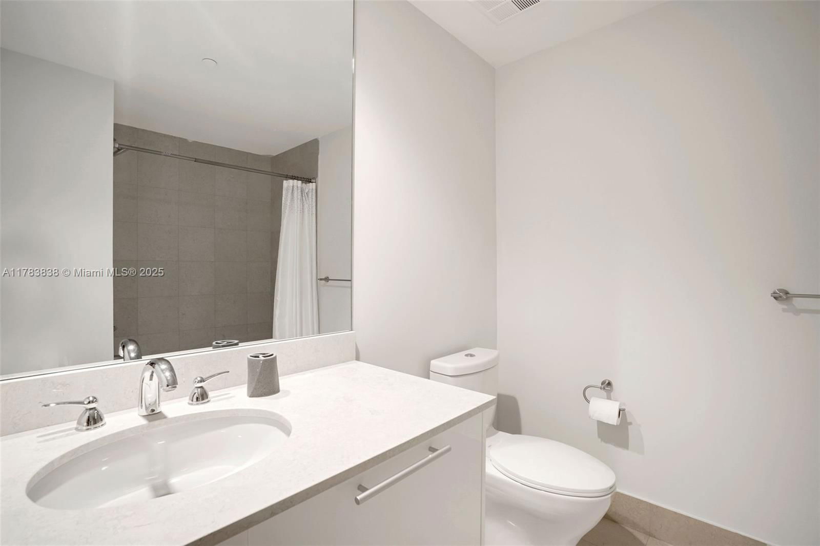 Real estate property located at 2711 Ocean Dr #2803, Broward, 2711 Hollywood Beach Cond, Hollywood, FL