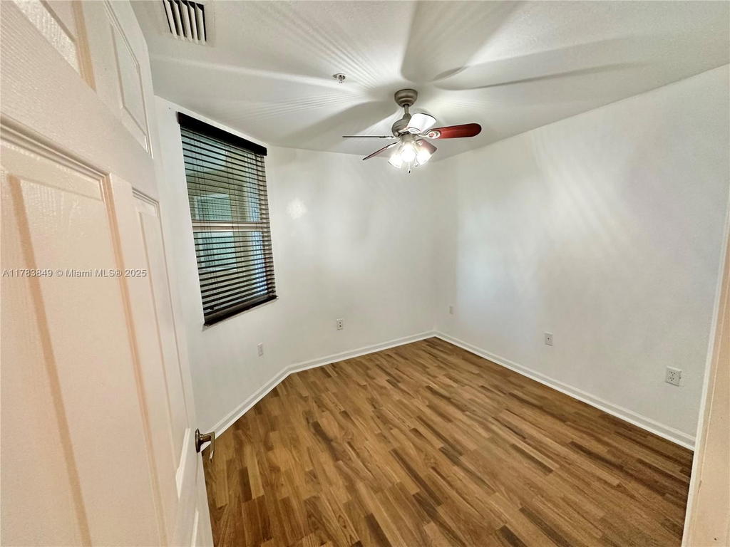 Real estate property located at 11202 83rd St #104, Miami-dade, Promenade Shores At Doral, Doral, FL