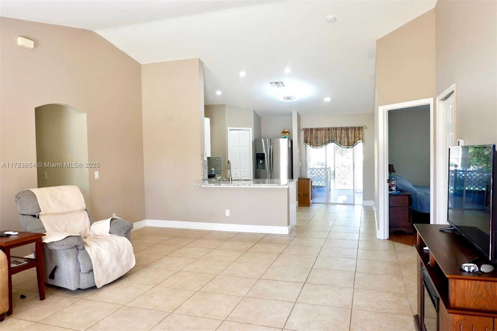 Real estate property located at 305 SE 3RD ST, Lee, Cape Coral, Cape Coral, FL