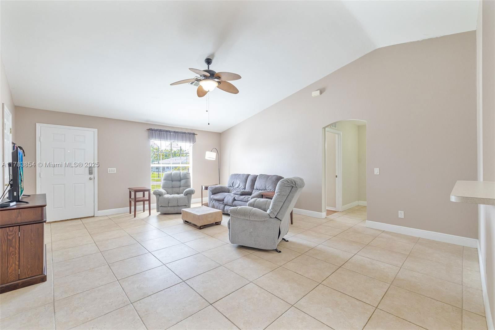 Real estate property located at 305 SE 3RD ST, Lee, Cape Coral, Cape Coral, FL