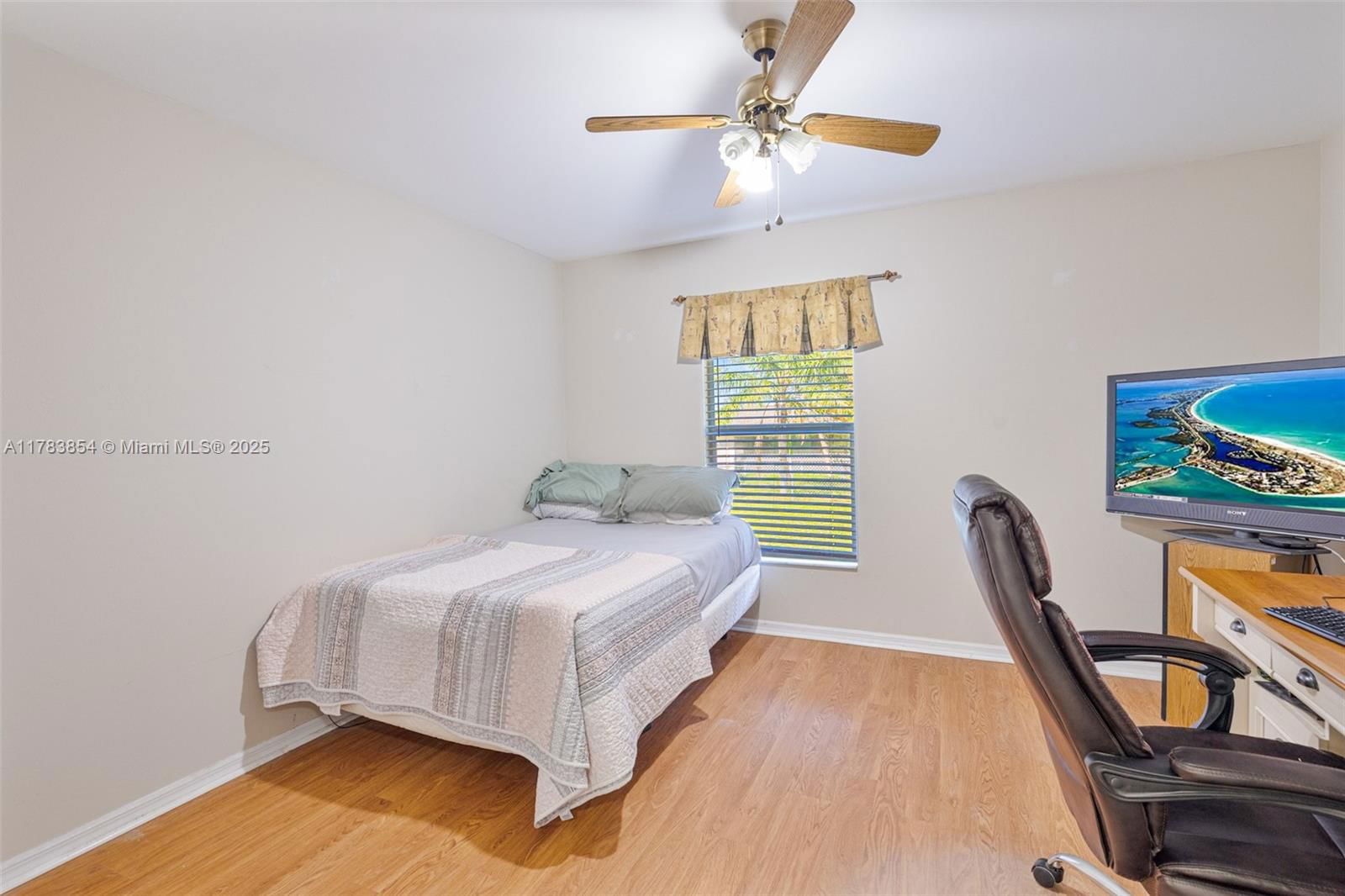Real estate property located at 305 SE 3RD ST, Lee, Cape Coral, Cape Coral, FL