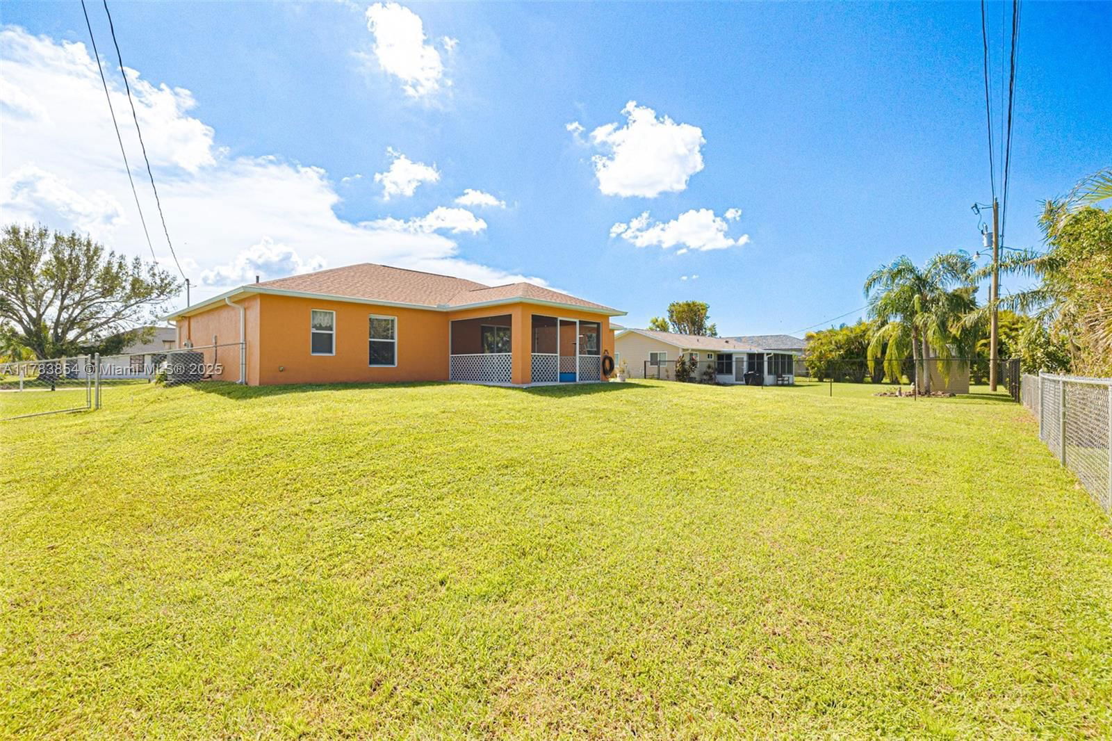 Real estate property located at 305 SE 3RD ST, Lee, Cape Coral, Cape Coral, FL