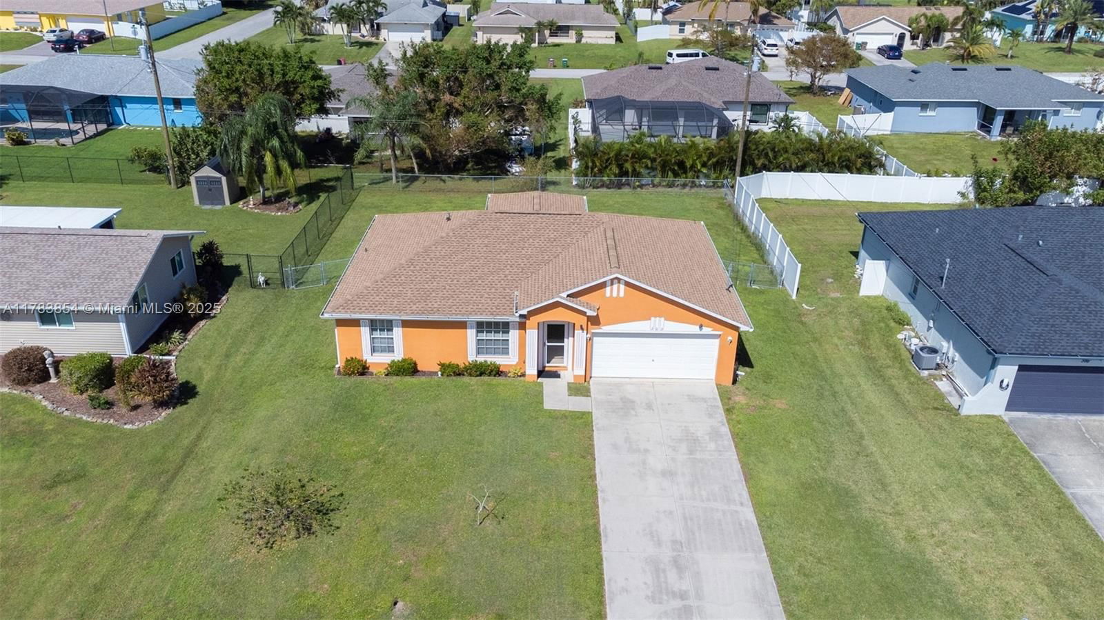 Real estate property located at 305 SE 3RD ST, Lee, Cape Coral, Cape Coral, FL