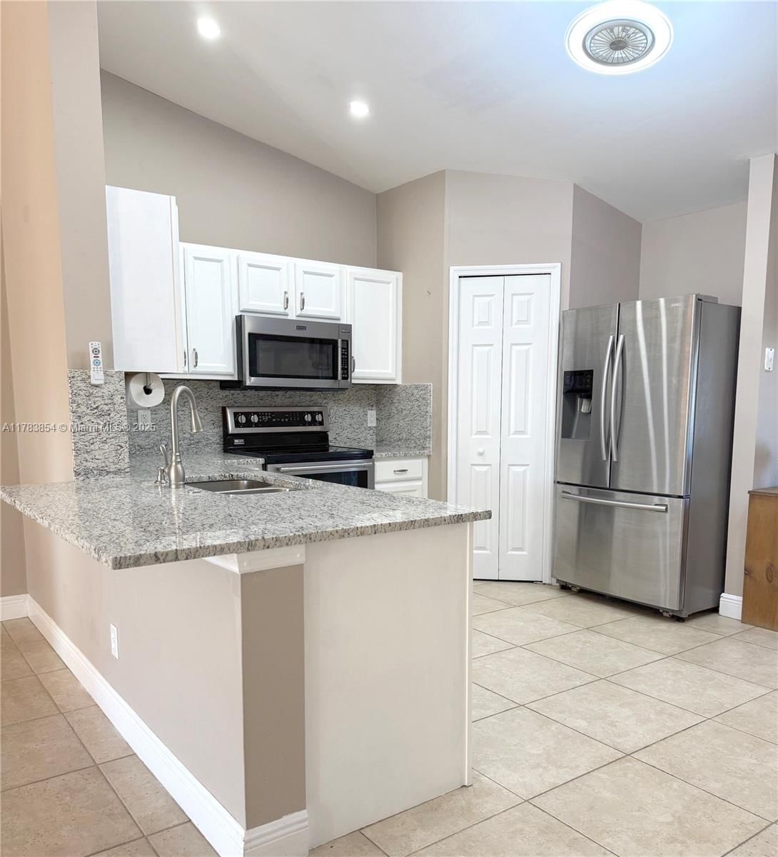 Real estate property located at 305 SE 3RD ST, Lee, Cape Coral, Cape Coral, FL