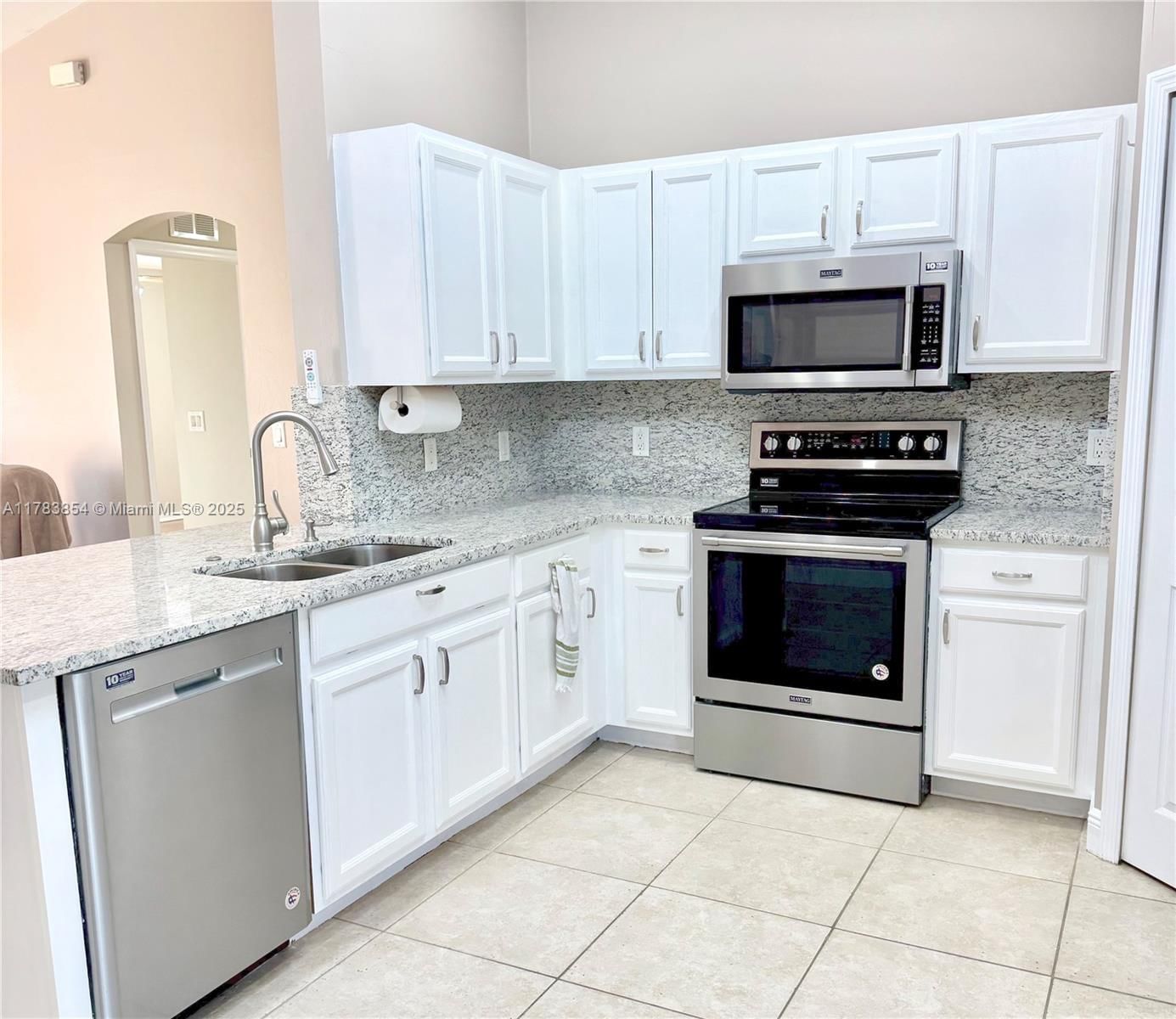 Real estate property located at 305 SE 3RD ST, Lee, Cape Coral, Cape Coral, FL